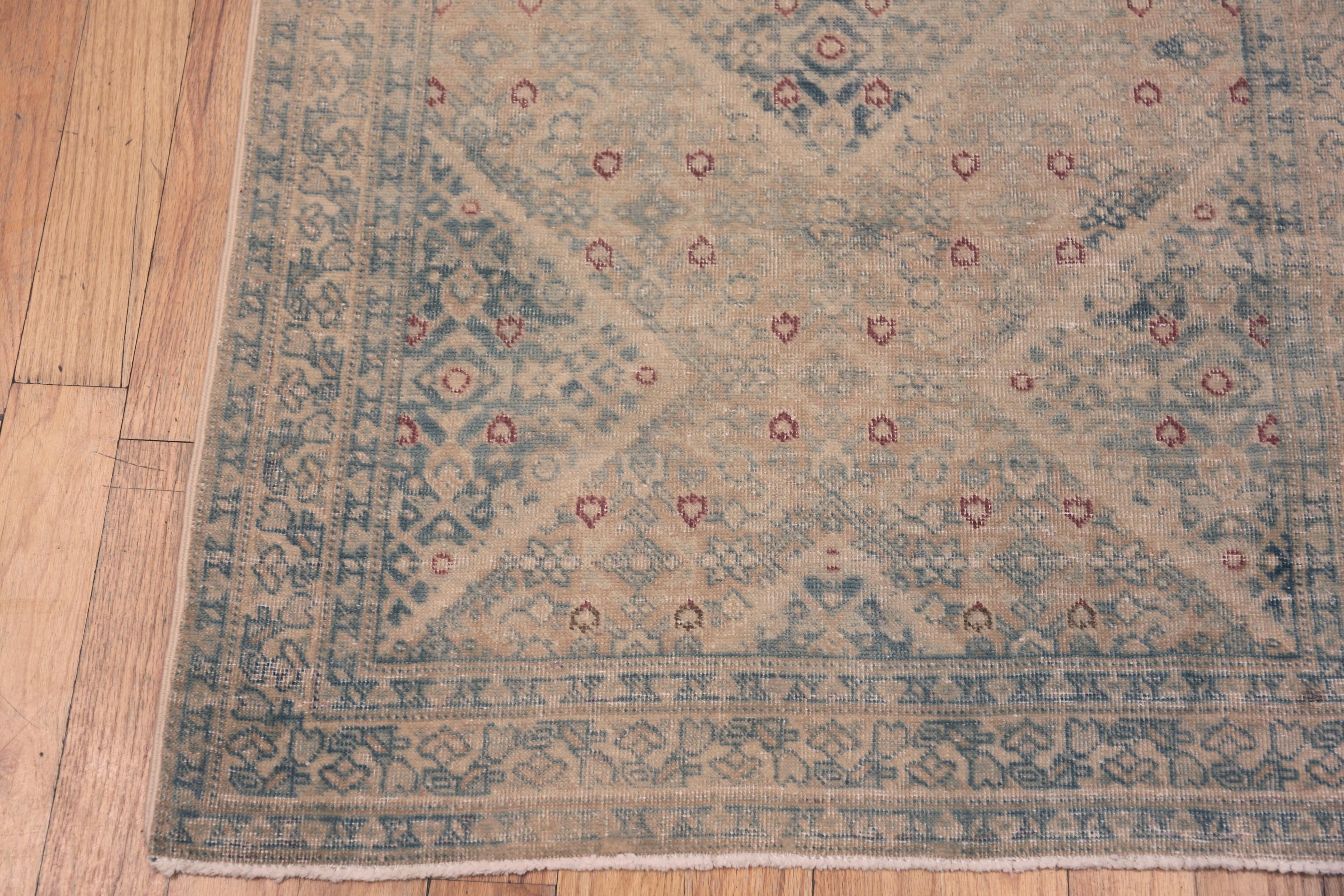 Tapis Géométrique Antique Persan Tabriz Runner Rug, Pays d'origine : Tapis persans, Circa date : 1930's 