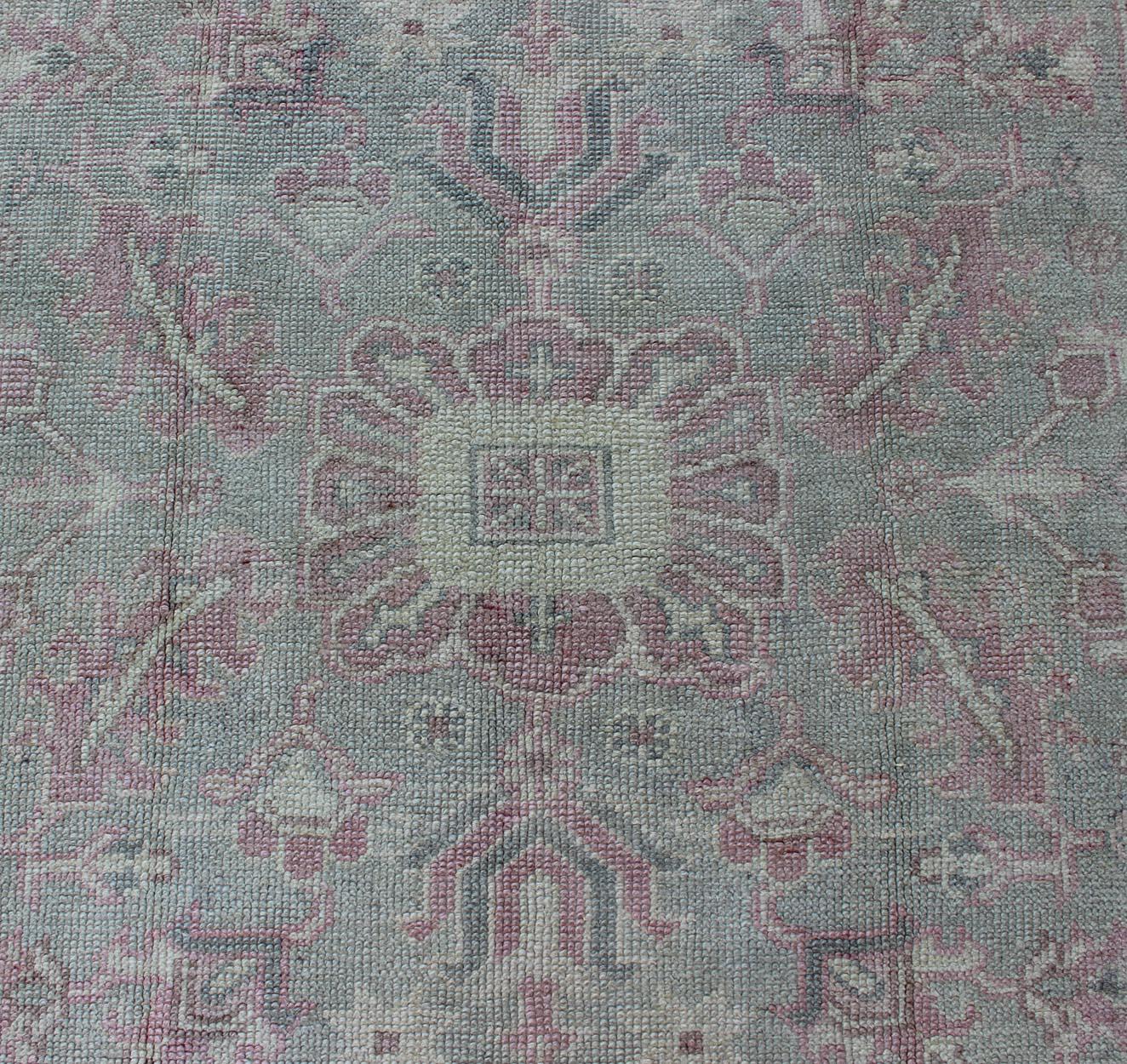Geometric Antique Turkish Oushak Rug in Pink and Light Green For Sale 4