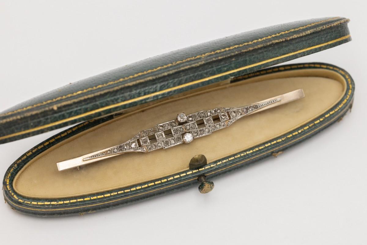 Old European Cut Geometric Art Deco brooch with diamonds in original Luis Sanz case. For Sale