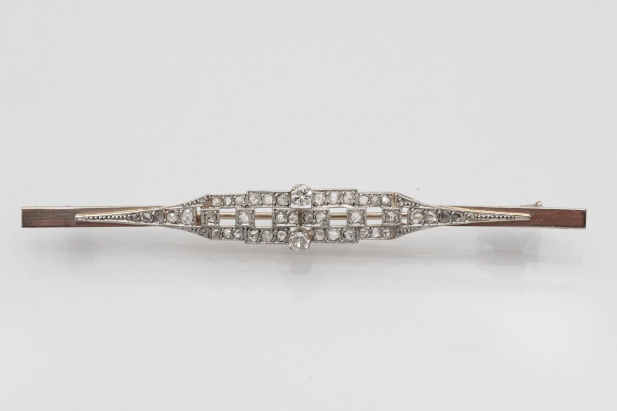Geometric Art Deco brooch with diamonds in original Luis Sanz case. In Good Condition For Sale In Chorzów, PL
