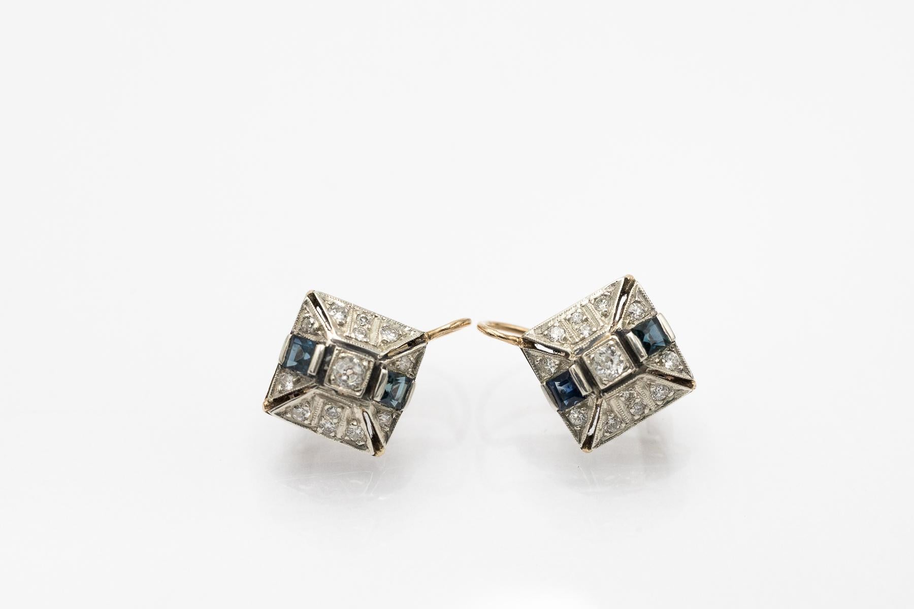 Geometrische Art-Déco-Ohrringe mit Diamanten und Saphiren, Österreich-Ungarn. Damen im Angebot