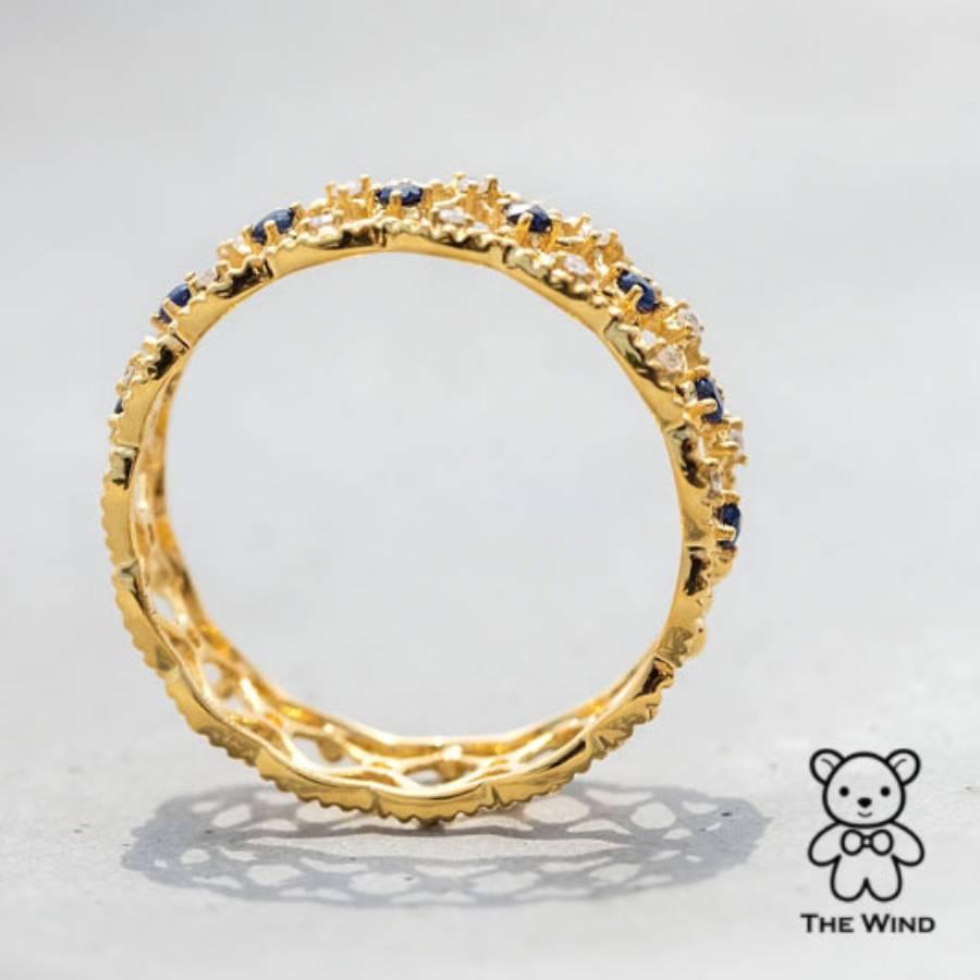 Brilliant Cut Geometric Art Design Sapphire & Diamond 18K Yellow Gold Ring For Sale