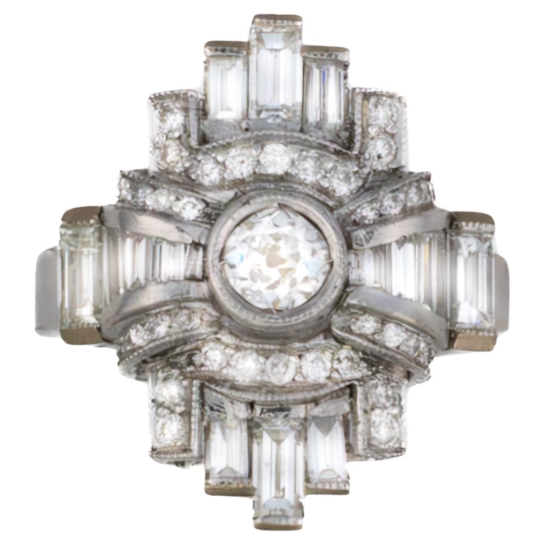 Geometric Baguette
Round Diamond Ring