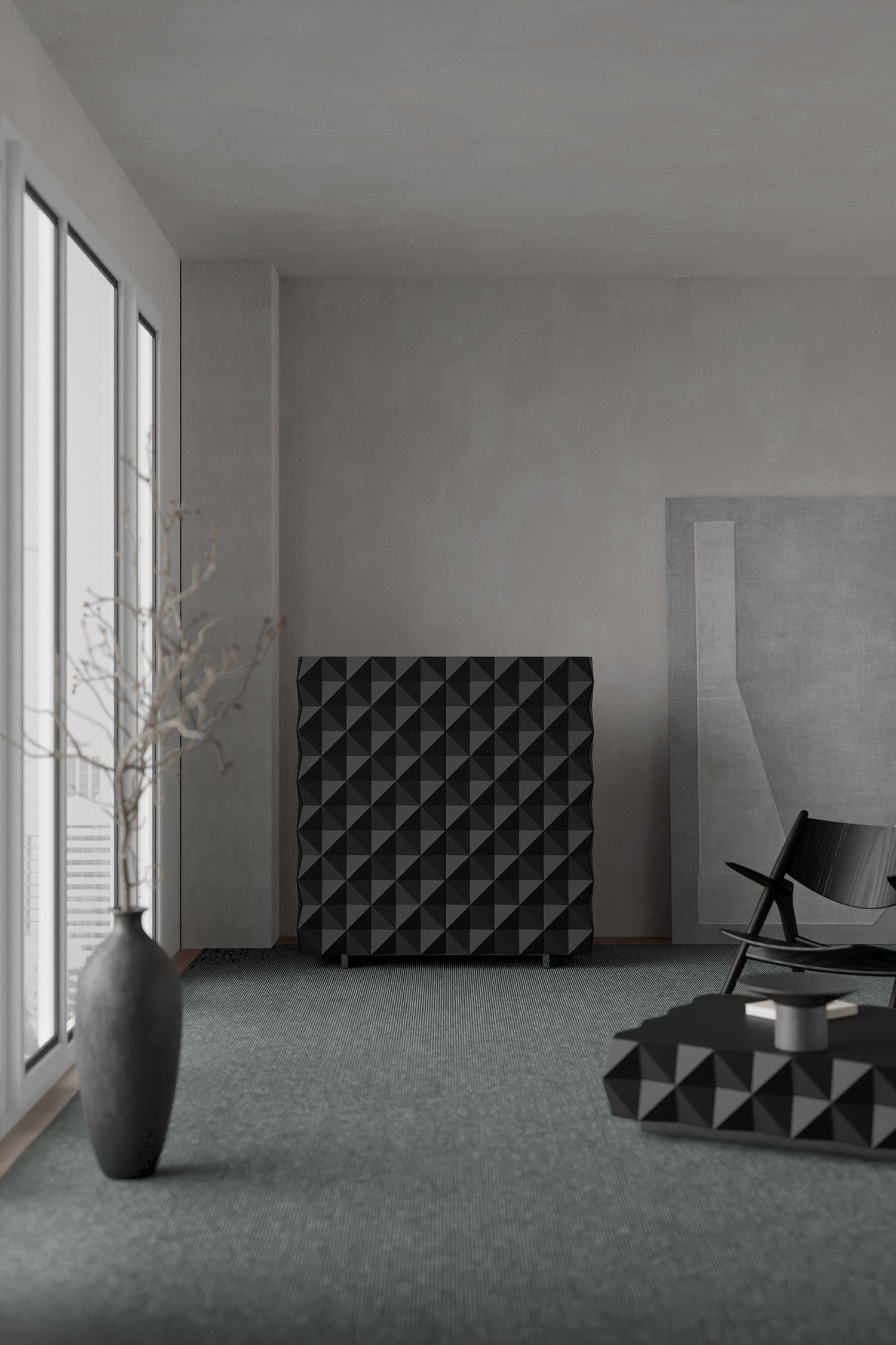 Table basse rocheuse géométrique noire de Joel Escalona en vente 1