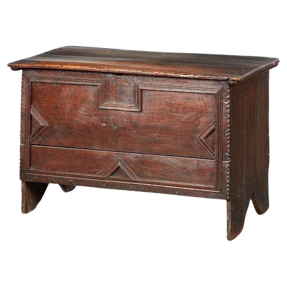 Geometric Blanket Chest