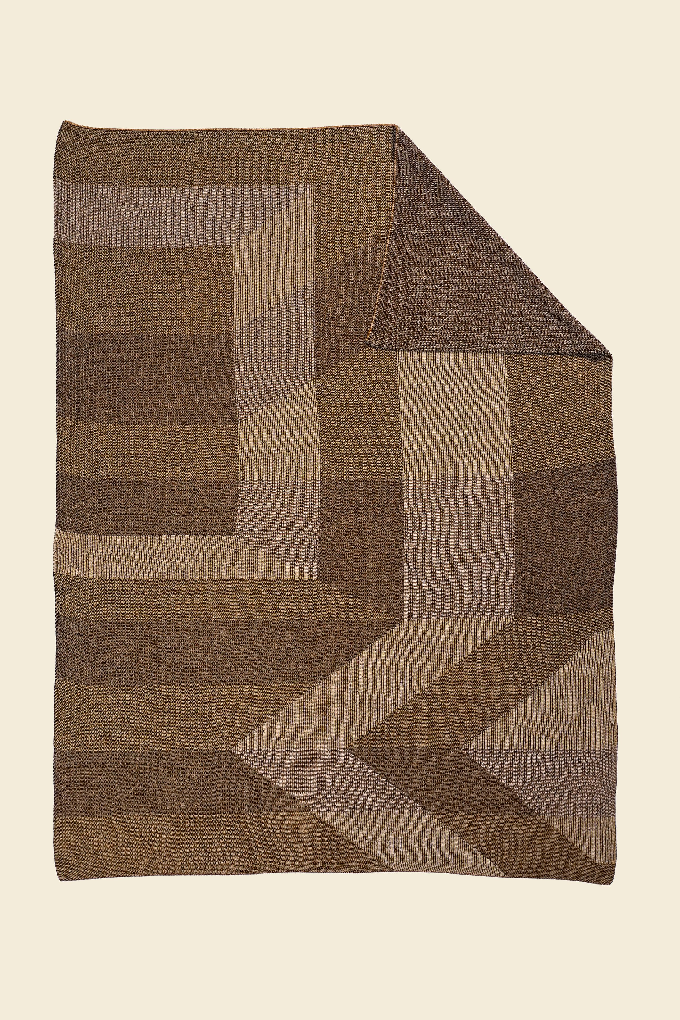 Allemand Couverture géométrique en ocre en vente