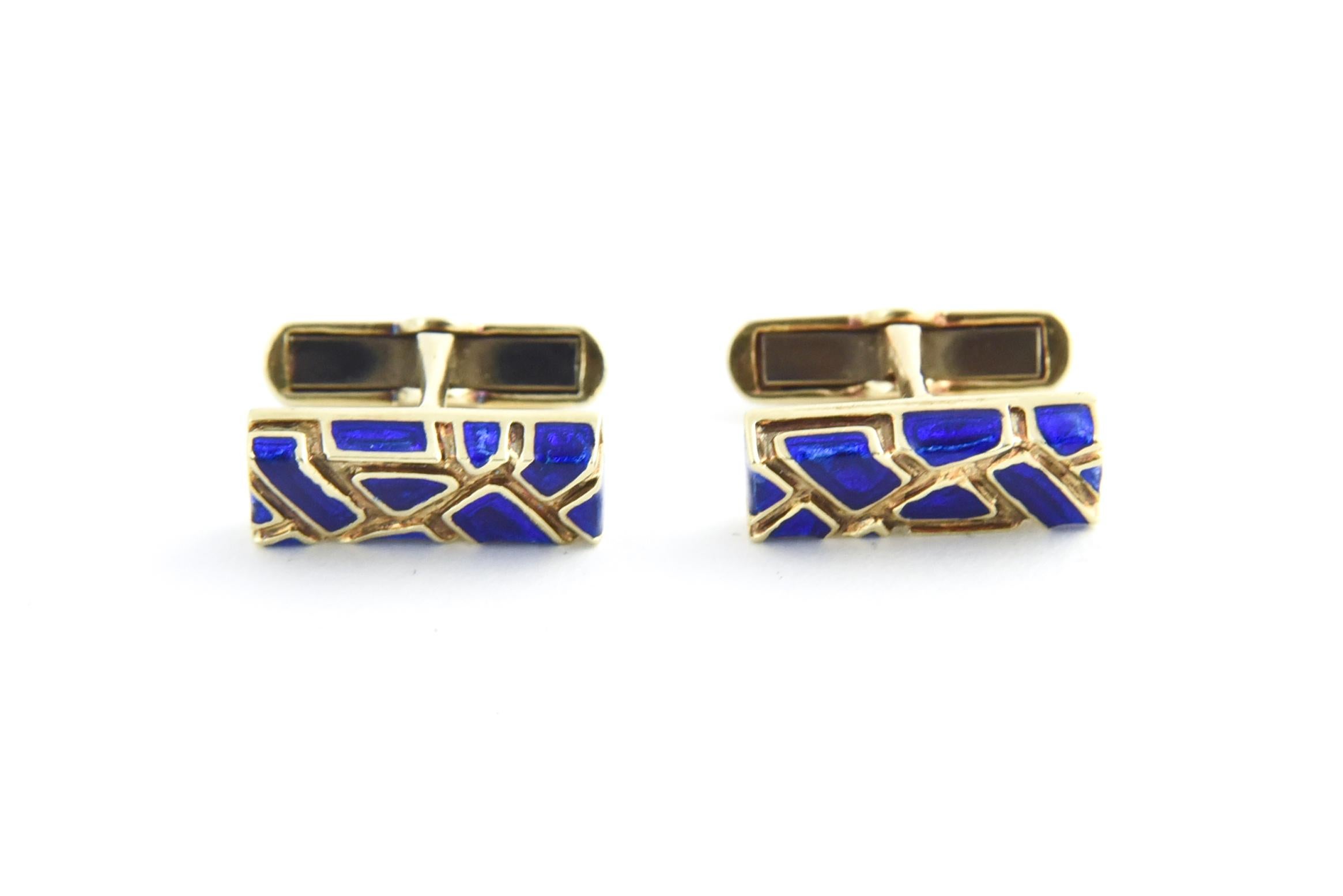Geometric Blue Enamel and Gold Cufflinks For Sale 4