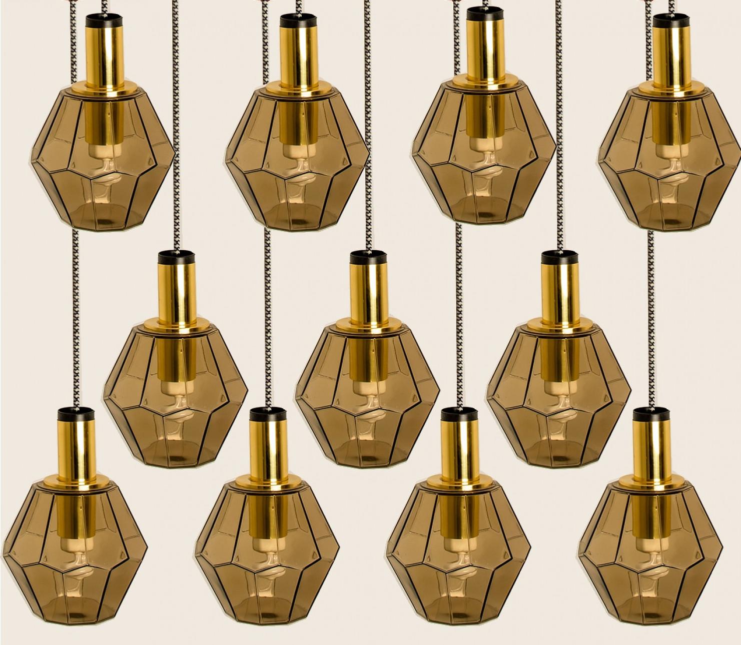 Geometrische Pendelleuchte aus Messing und klarem Glas von Limburg, 1970er Jahre im Angebot 3
