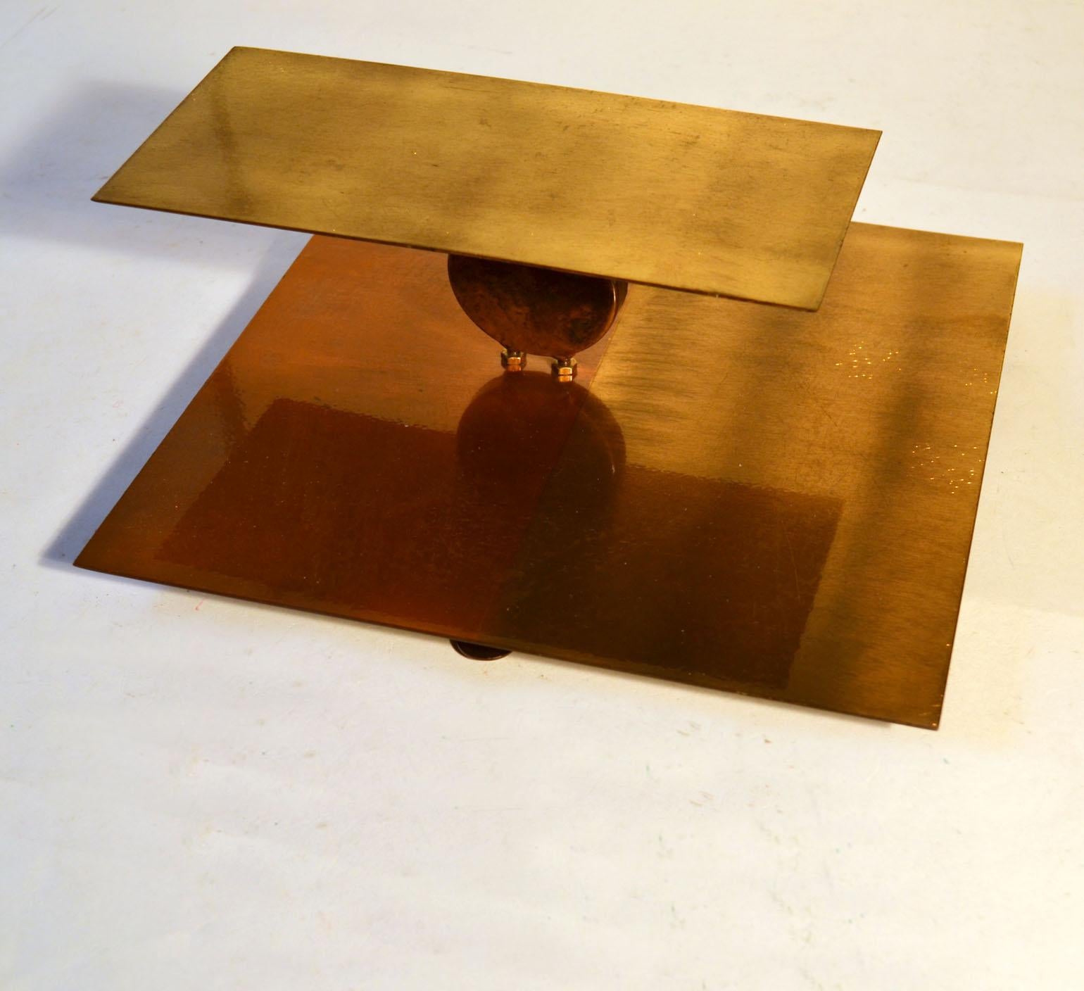 Portavelas geométricos de pared de latón y relieve geométrico de pared en venta 2