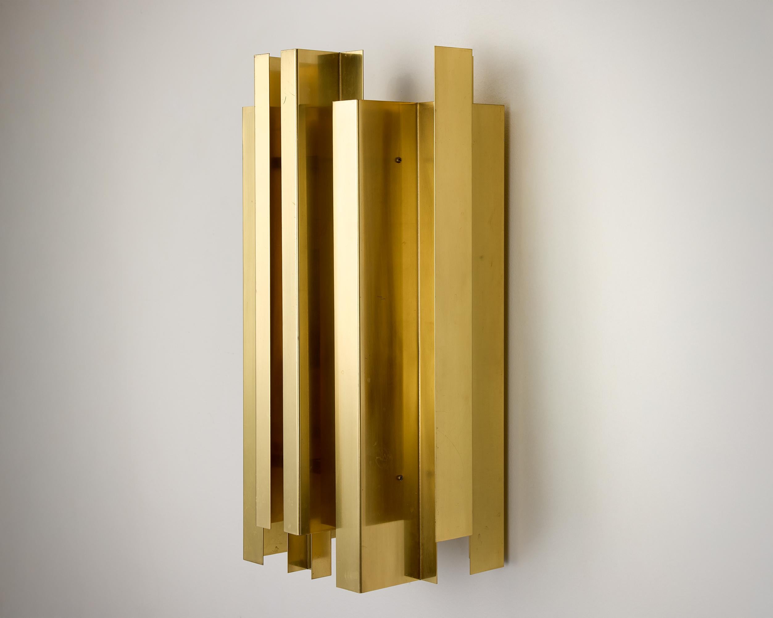 Applique géométrique en laiton de Carl-Axel Acking des années 1960 Bon état - En vente à Stockholm, SE
