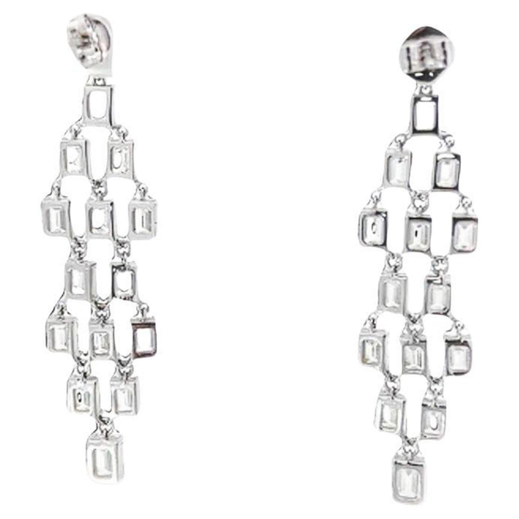 Boucles d'oreilles longues en or blanc 18K avec Cascade géométrique