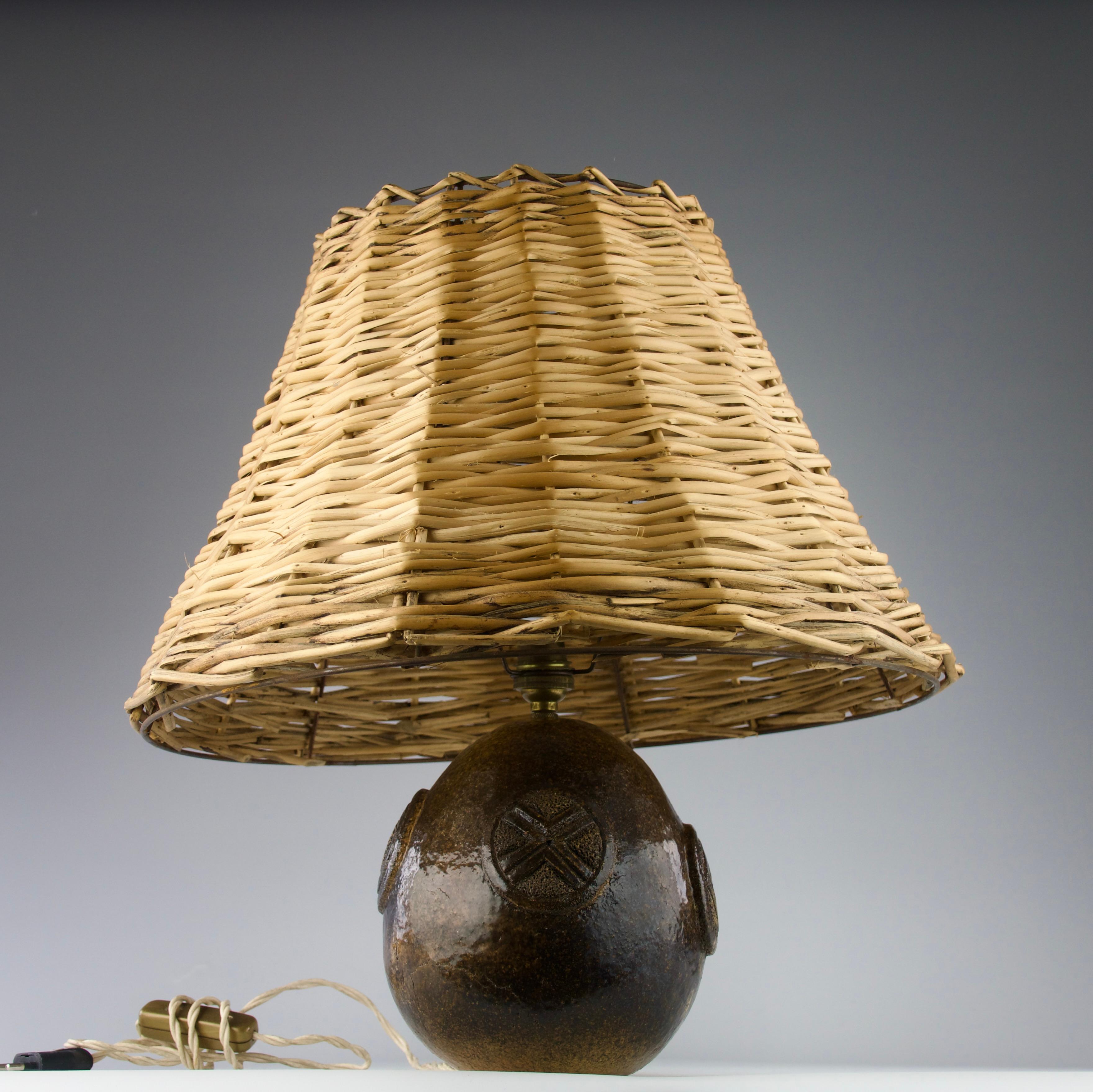 Mid-Century Modern Geometric Ceramic Table Lamp, France 1950s For Sale