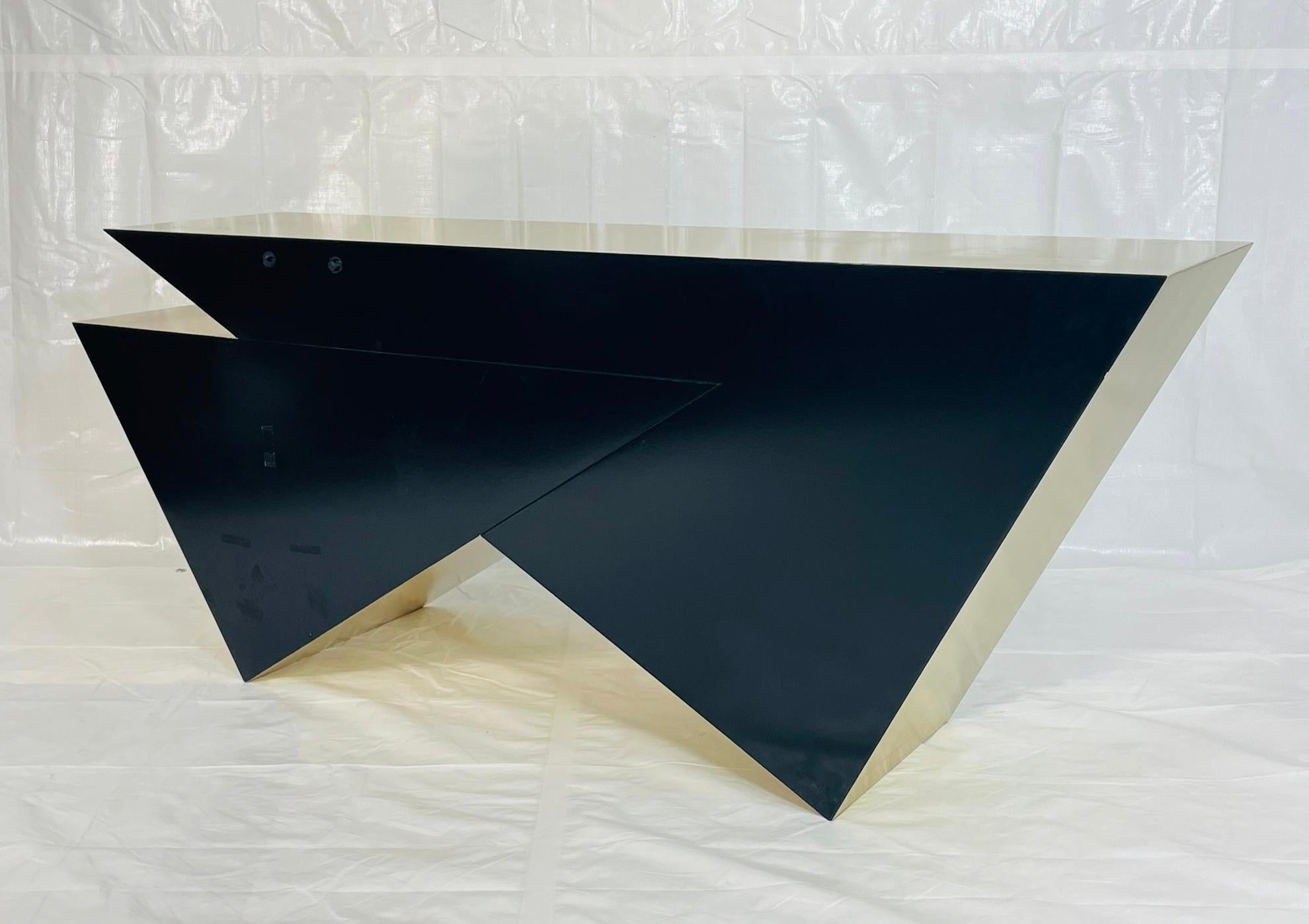 Foglia d’argento Tavolo da console geometrico in foglia d'argento di Meuble Decor, Los Angeles in vendita