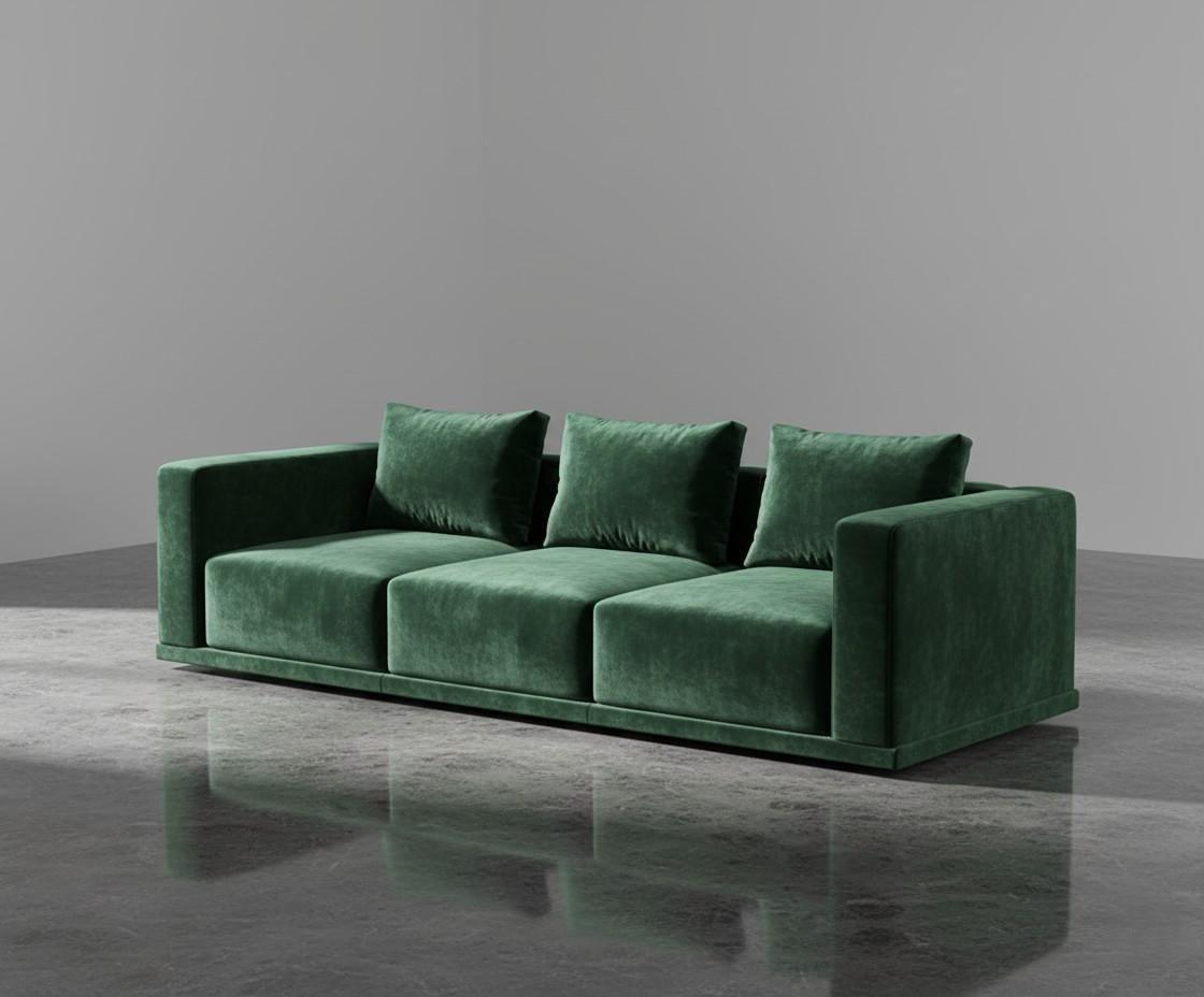 This 3-Seater Sofa combines a solid and contemporary design with inviting upholstery, creating a piece that offers superior comfort and a strong presence in any living room. Ideal for spaces that value functionality paired with an imposing