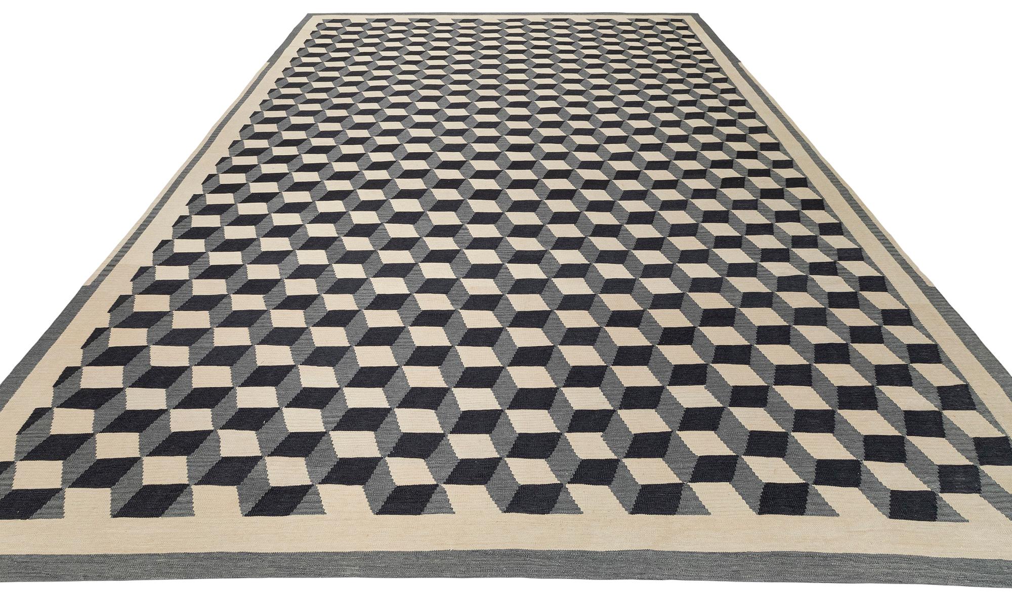 Geometric Cubist Checkered Flatweave Rug In New Condition For Sale In New York, NY