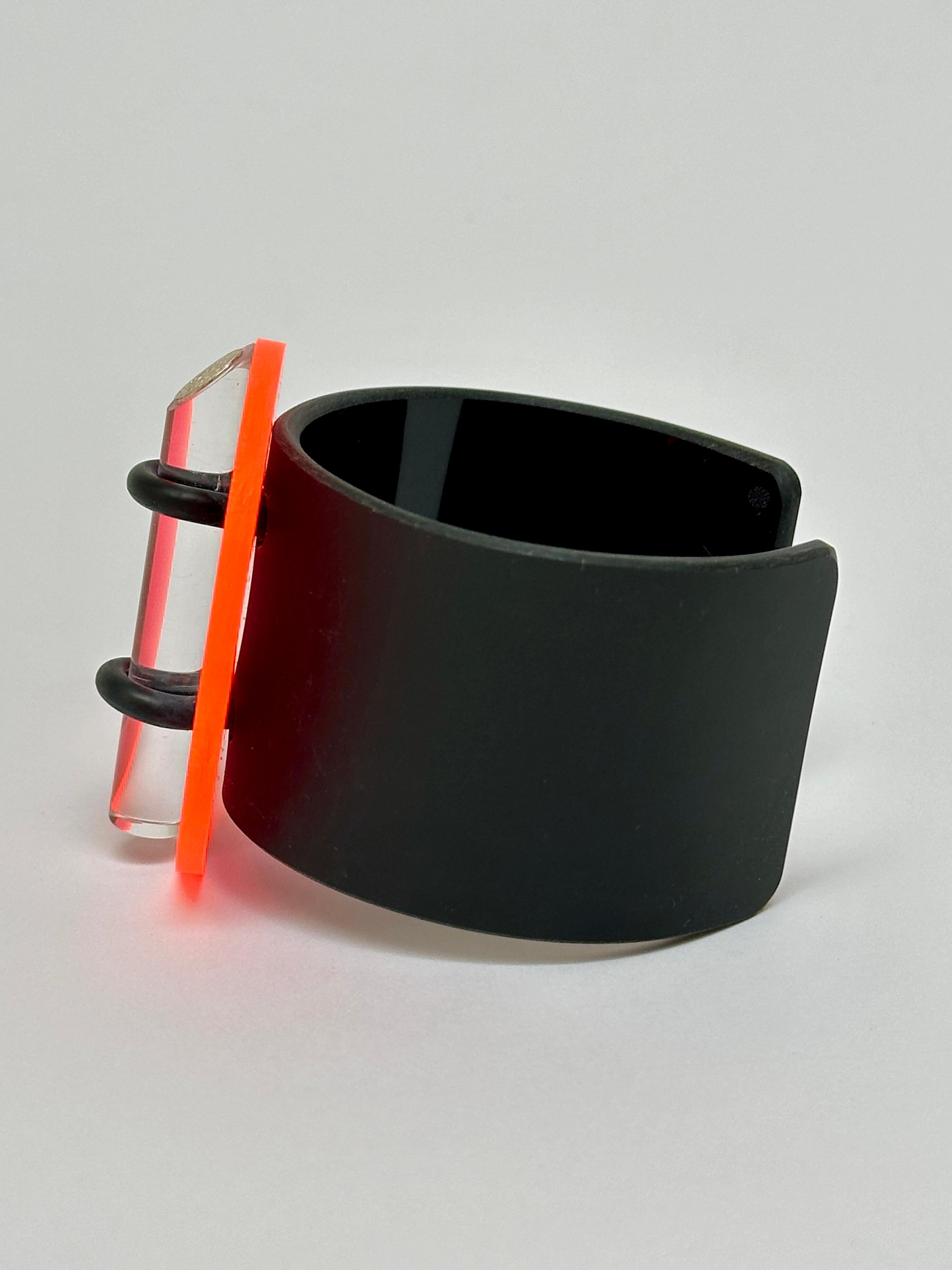 Space Age Geometric Cuff, Isaky, Paris c. 1980 For Sale