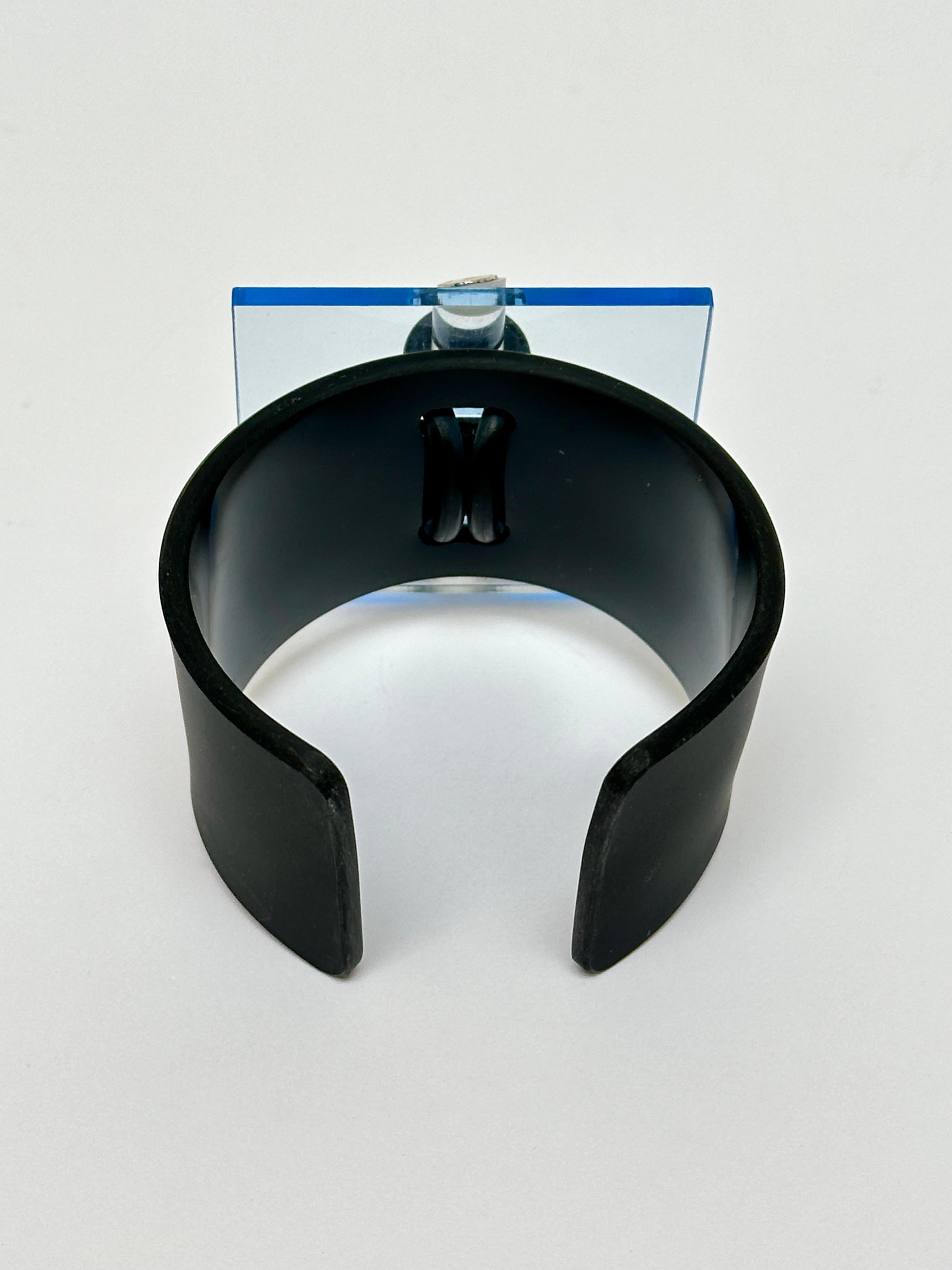 French Geometric Cuff, Isaky, Paris c. 1980 For Sale