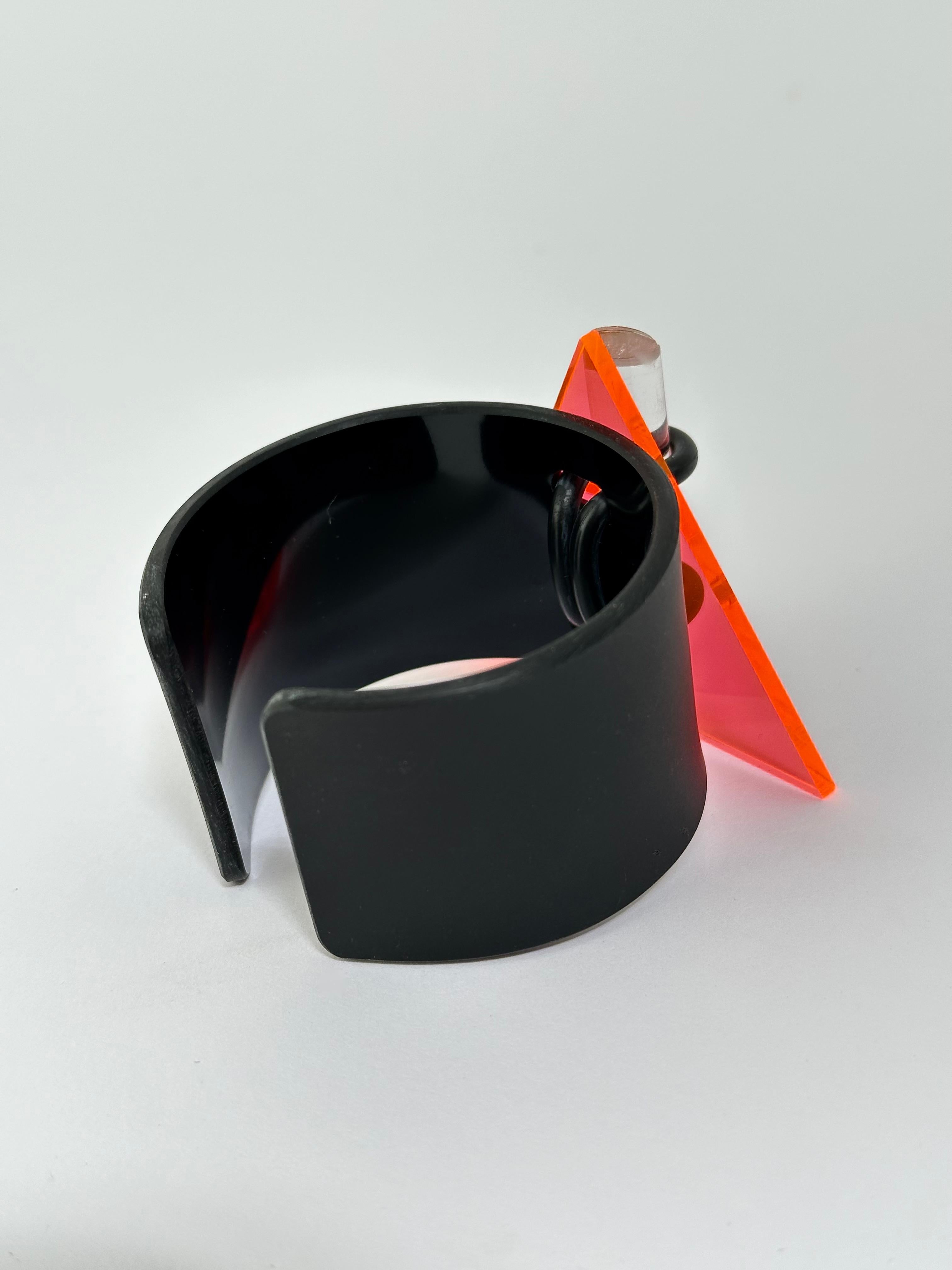 Geometric Cuff, Isaky, Paris c. 1980 In Good Condition For Sale In St Ouen, FR