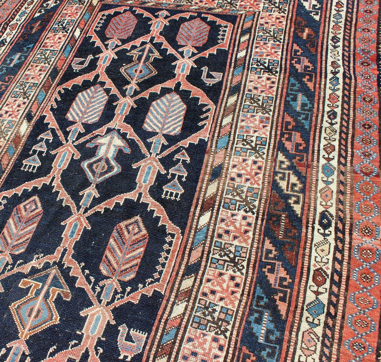 Antiker persischer Afshar-Teppich mit geometrischem Design und mehrlagiger Bordüre im Angebot 2