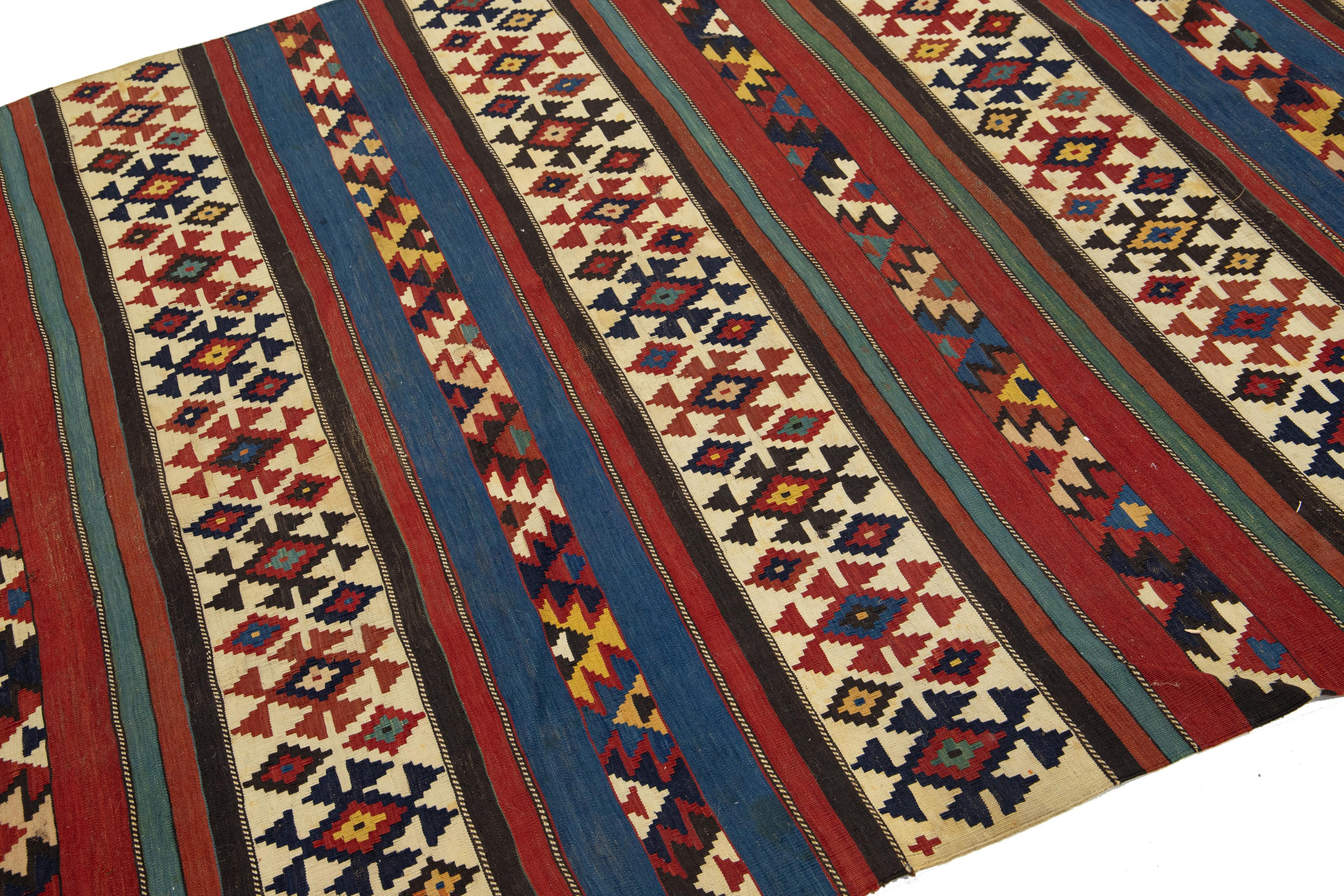 Alfombra de lana Kilim turca vintage de diseño geométrico en Bueno estado para la venta en Norwalk, CT