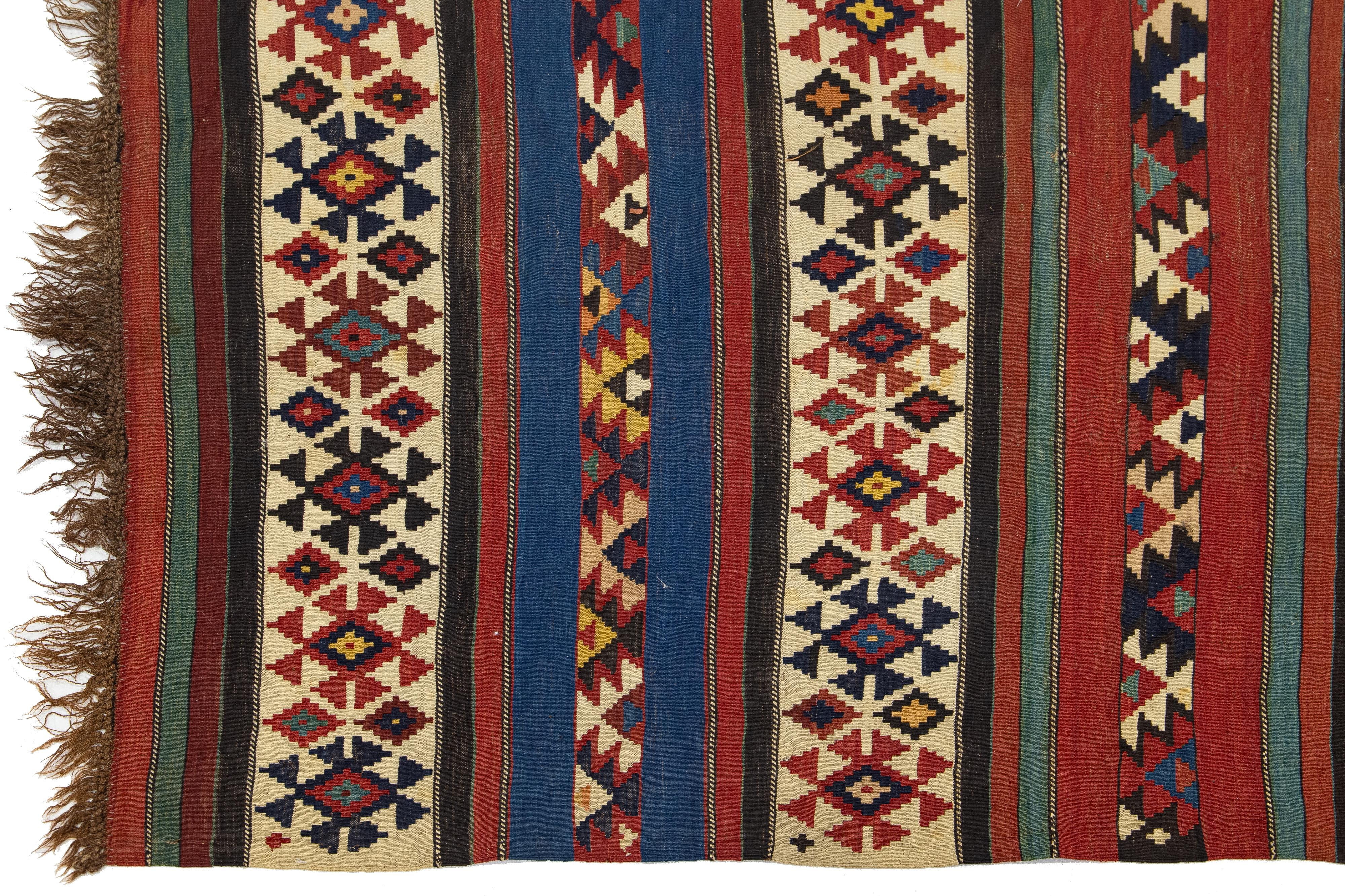 Alfombra de lana Kilim turca vintage de diseño geométrico Lana en venta