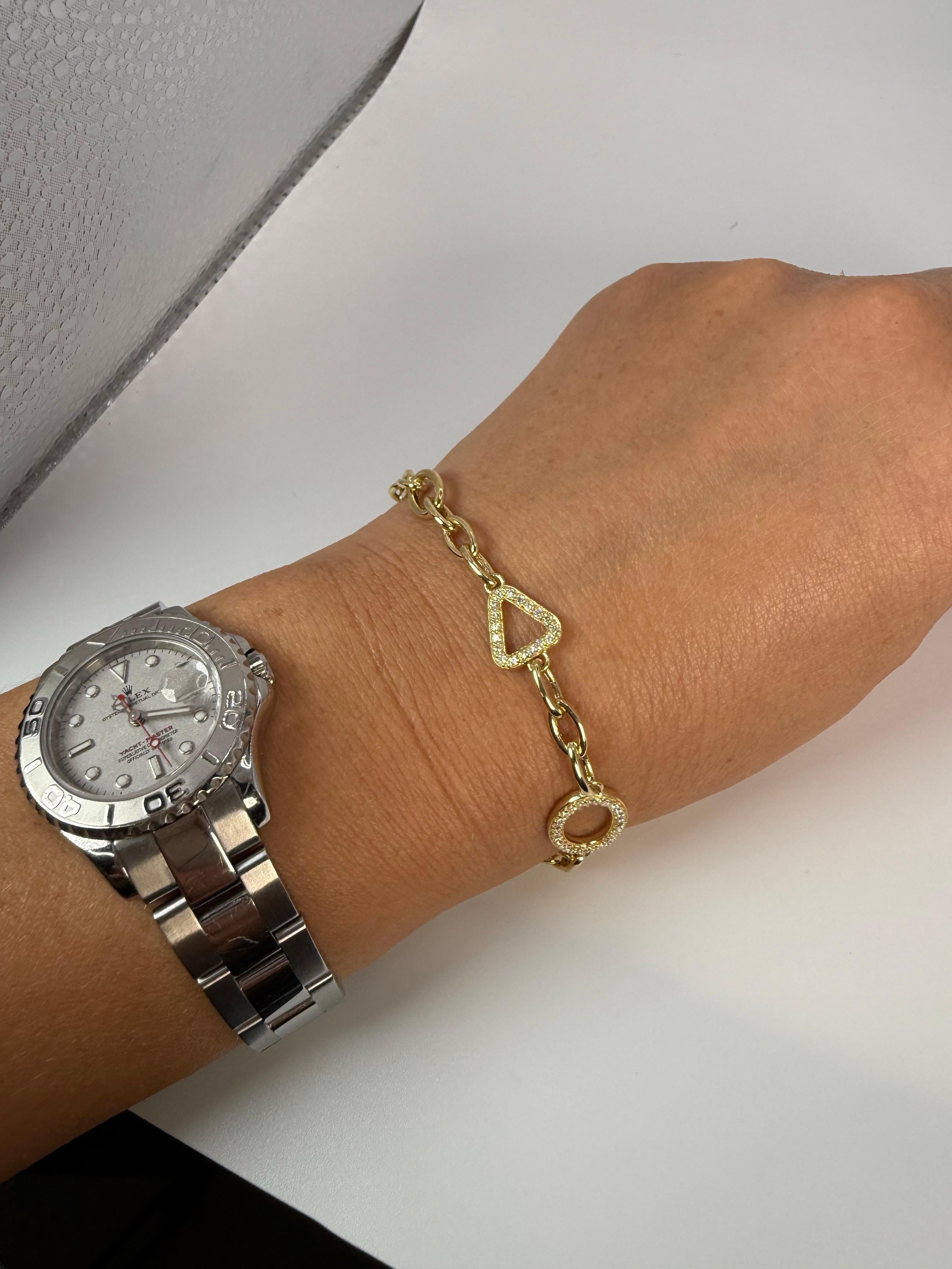 Brilliant Cut Geometric diamond bracelet 18KT gold 10 grams For Sale