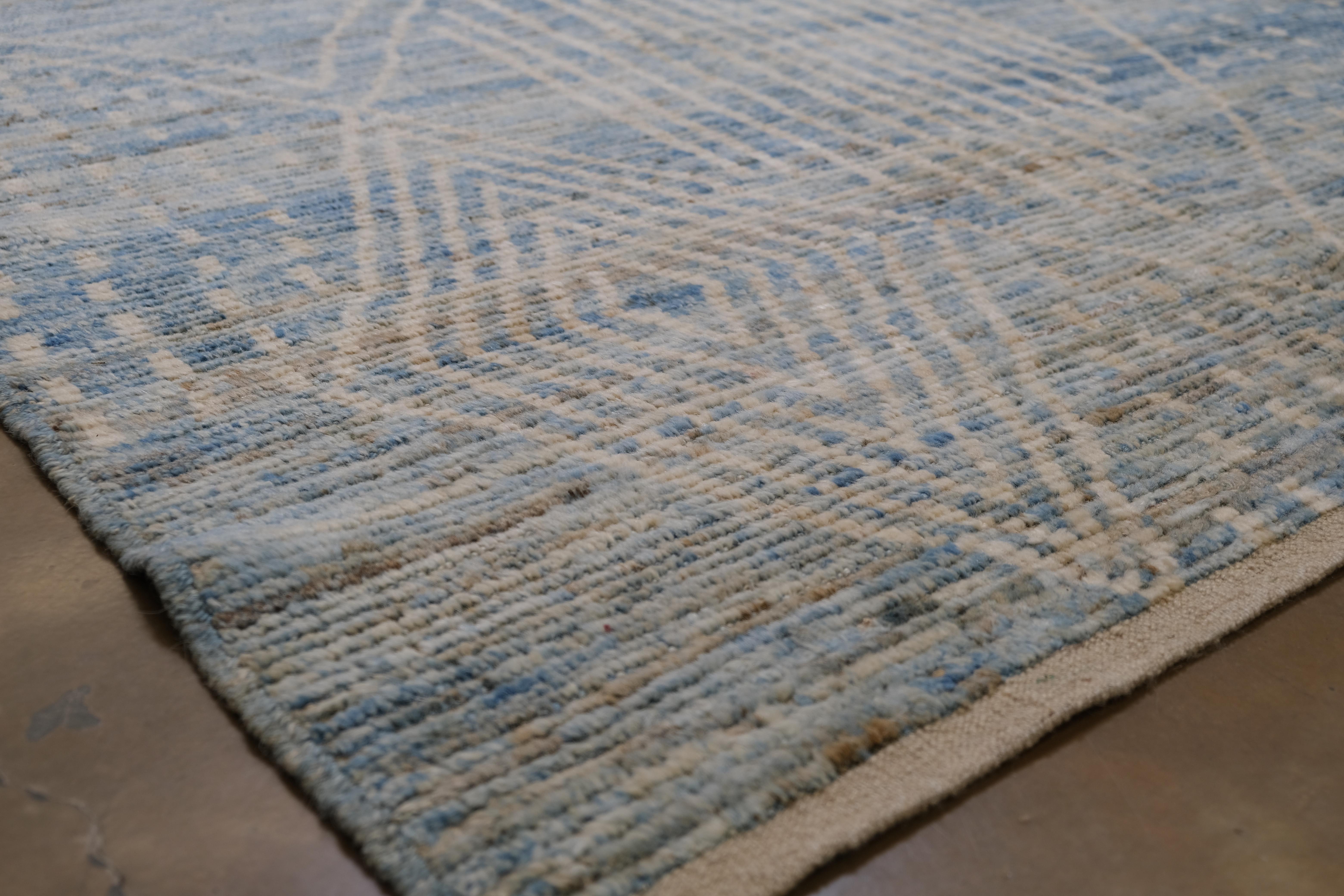 Tapis géométrique à motifs de diamants 13'8''x16'6'' Neuf - En vente à Torrance, CA