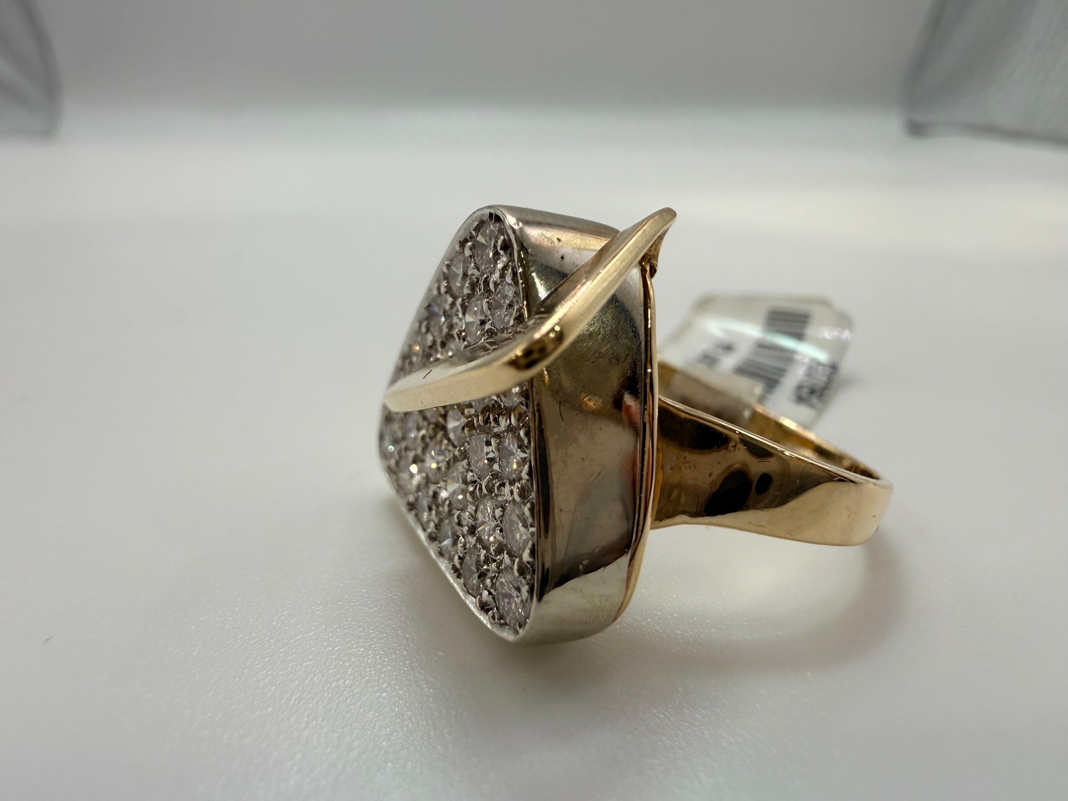 Geometrischer Diamantring 14KT Gold Trillion Diamantring 1,30 Karat (Brillantschliff) im Angebot