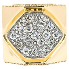 Anello con diamante geometrico in oro giallo 14k