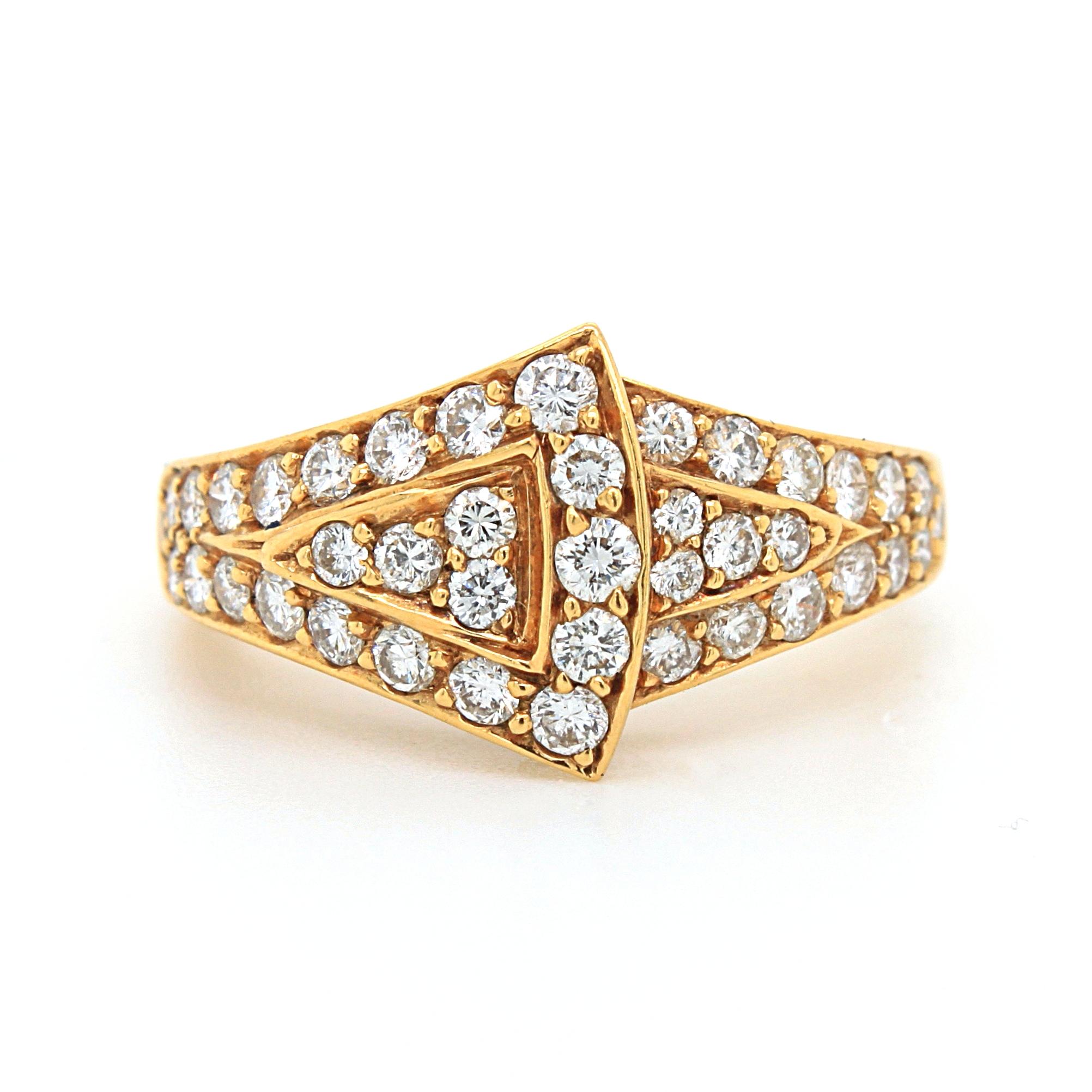 Round Cut Geometric Diamond Ring in 18k Yellow Gold, by Chaumet, 20th Century