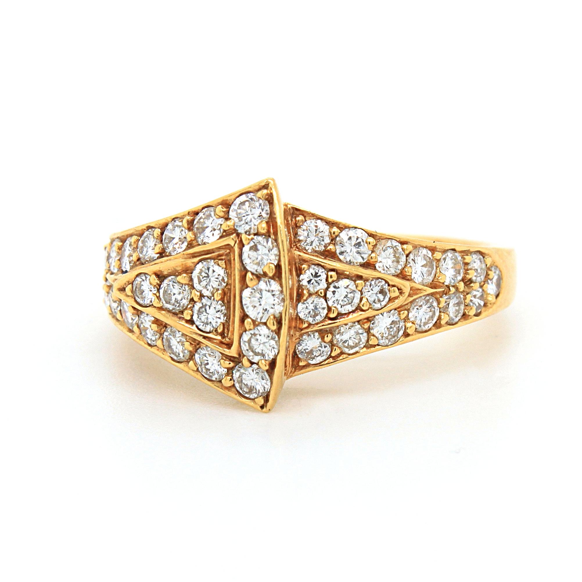 Geometric Diamond Ring in 18k Yellow Gold, by Chaumet, 20th Century In Excellent Condition In Idar-Oberstein, DE