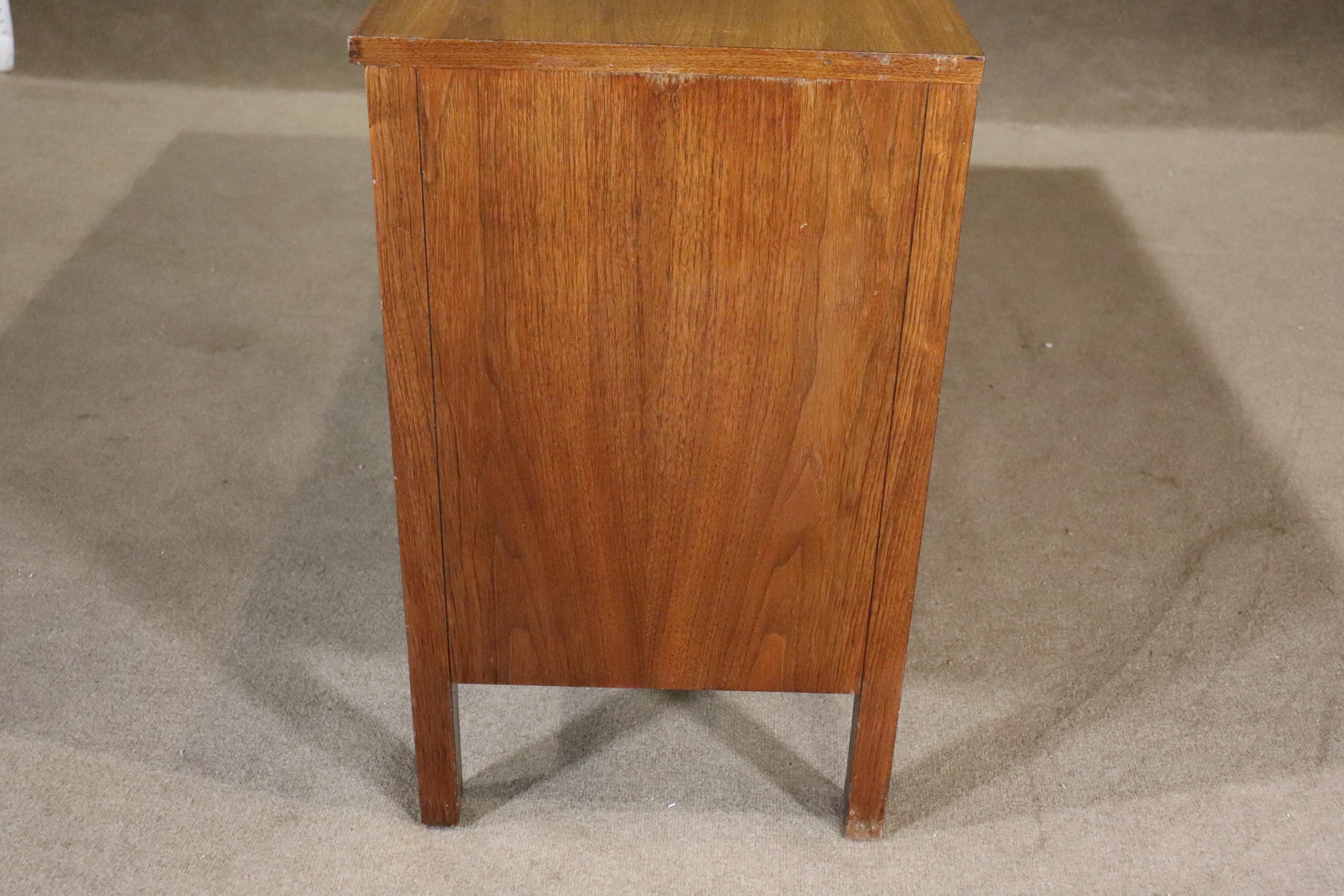 Geometric Dresser By Henredon after Gio Ponti For Sale 2