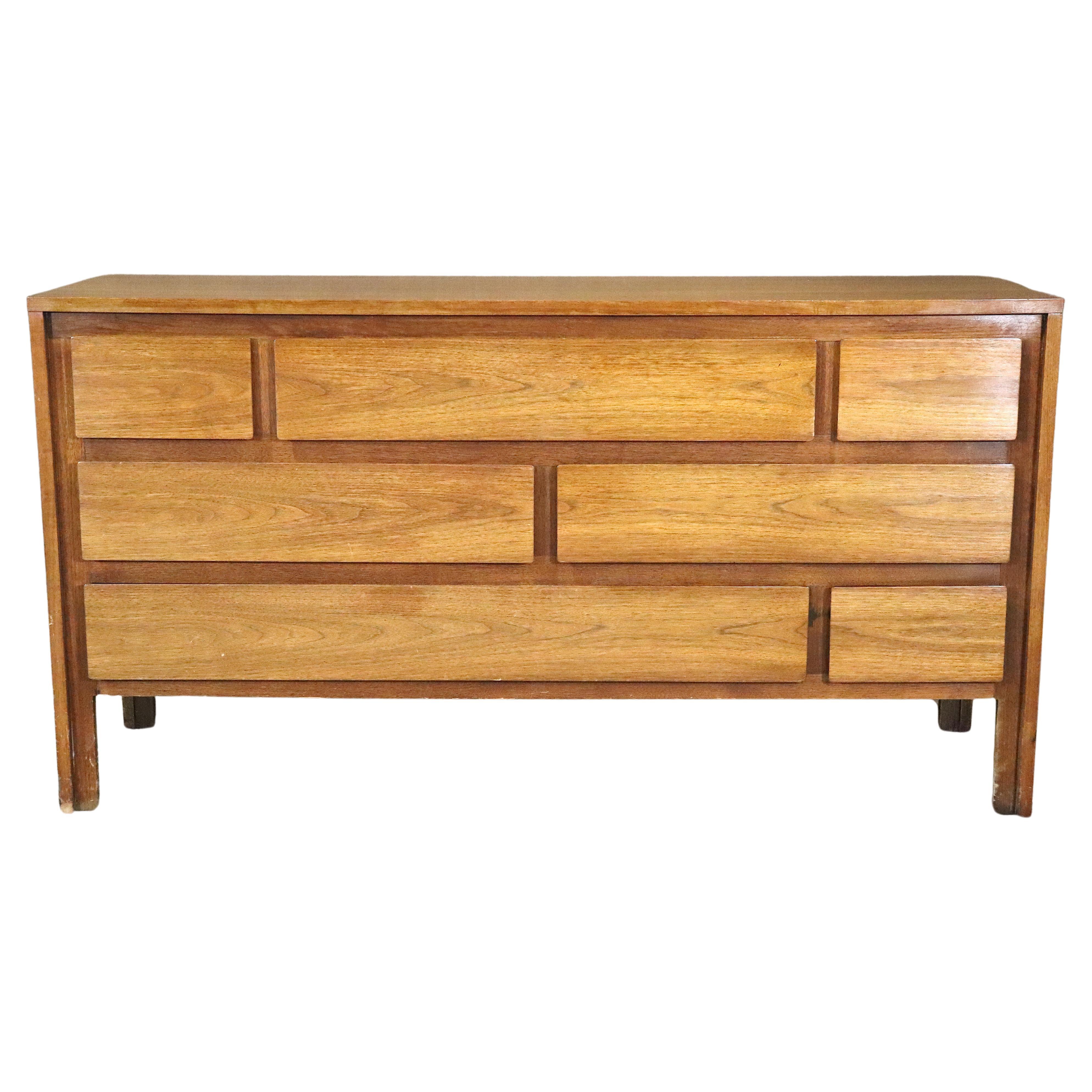 Geometric Dresser By Henredon after Gio Ponti For Sale