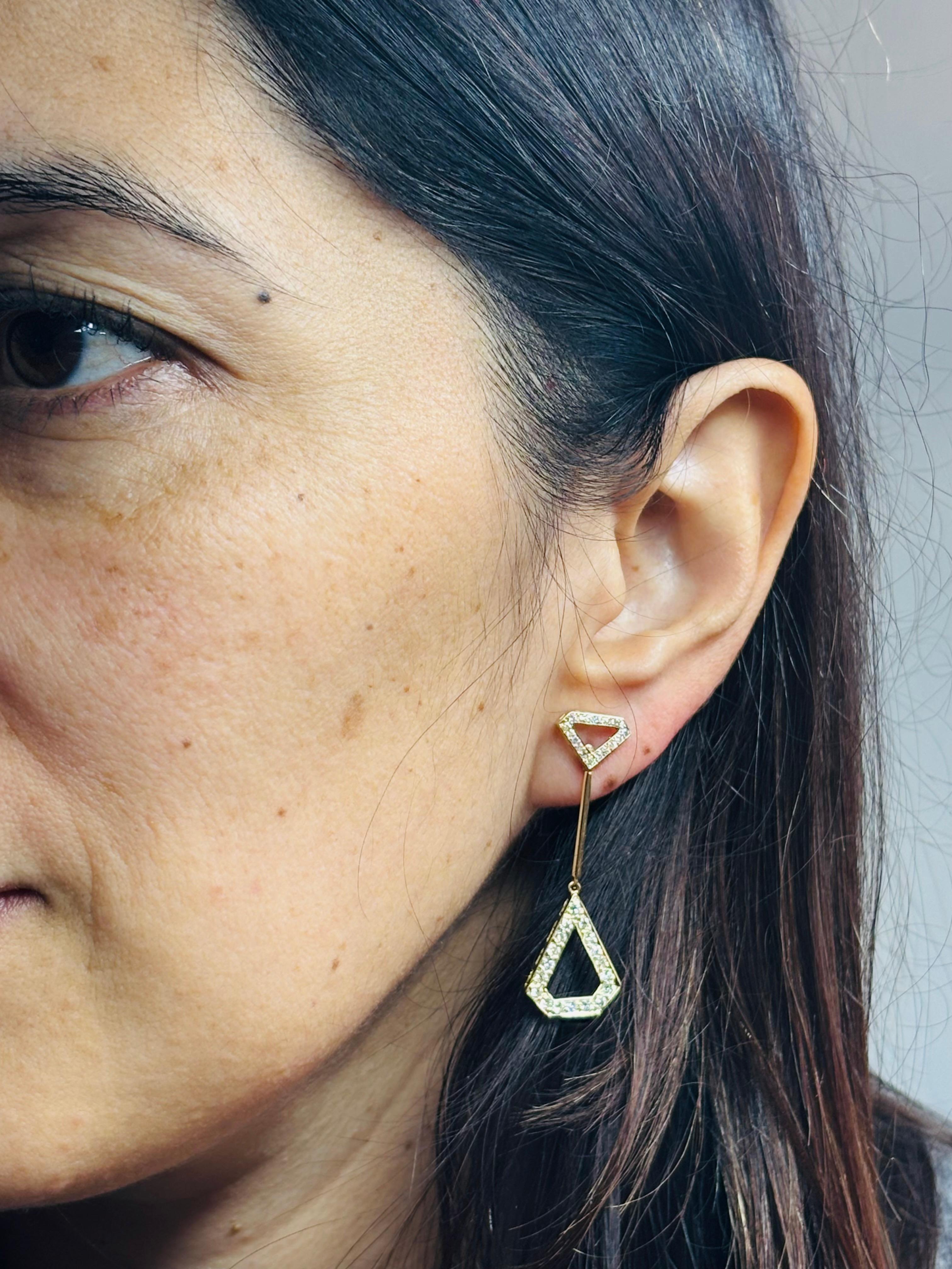 Boucles d'oreilles géométriques Diamant naturel 1,08 Ctw. Or jaune 18 carats en vente 7