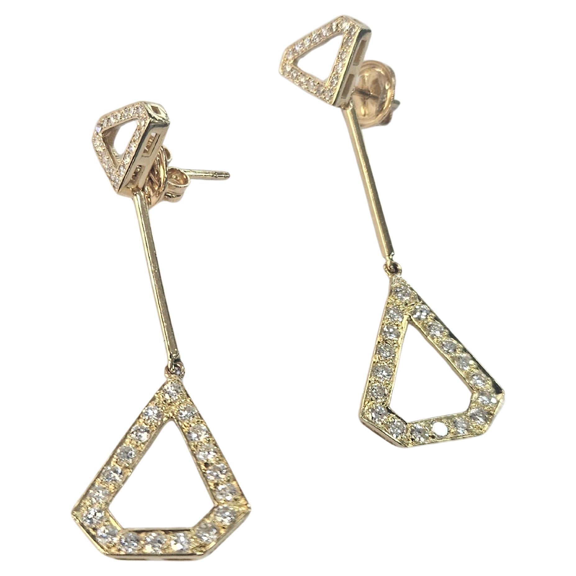 Boucles d'oreilles géométriques Diamant naturel 1,08 Ctw. Or jaune 18 carats en vente 1