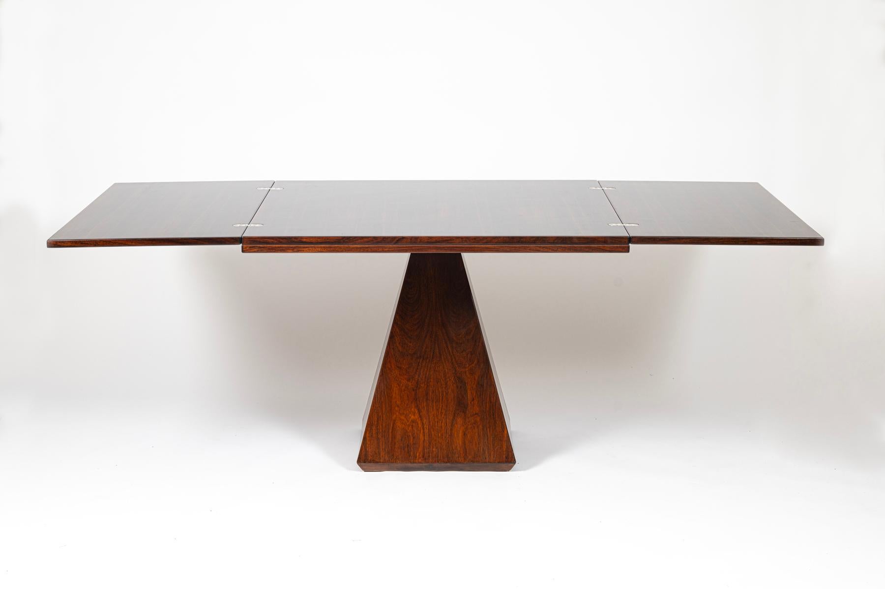 Geometric expanding dining table Italy c1960 10