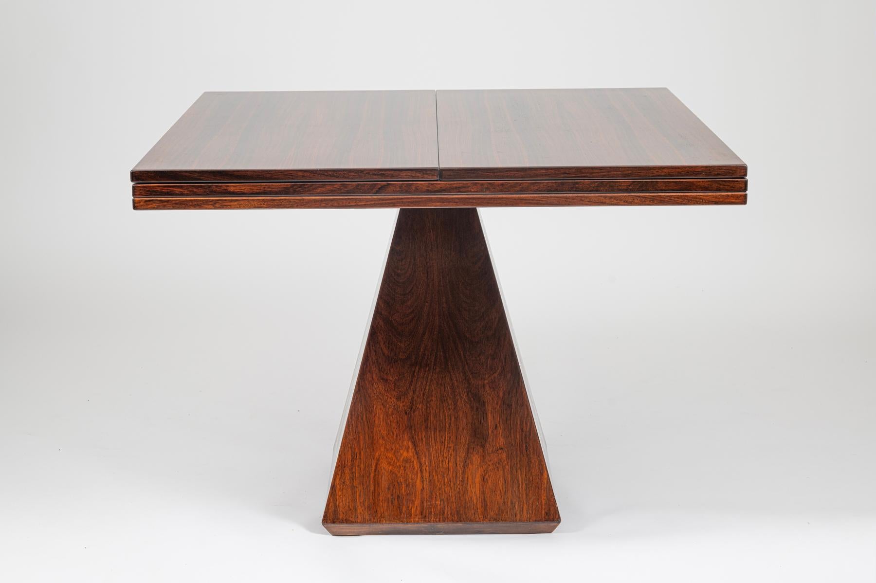 Geometric expanding dining table Italy c1960 2