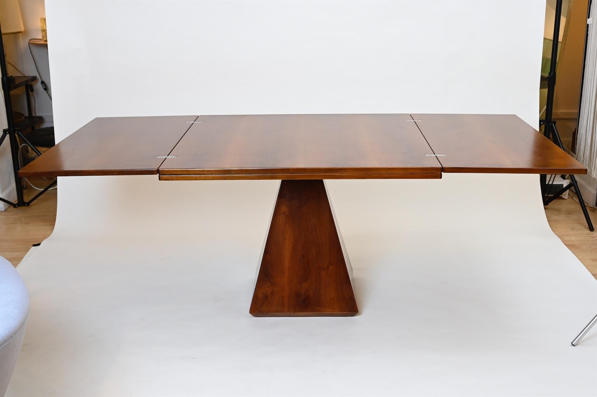 Geometric Expanding Table in Walnut circa 1960 by Introini 1