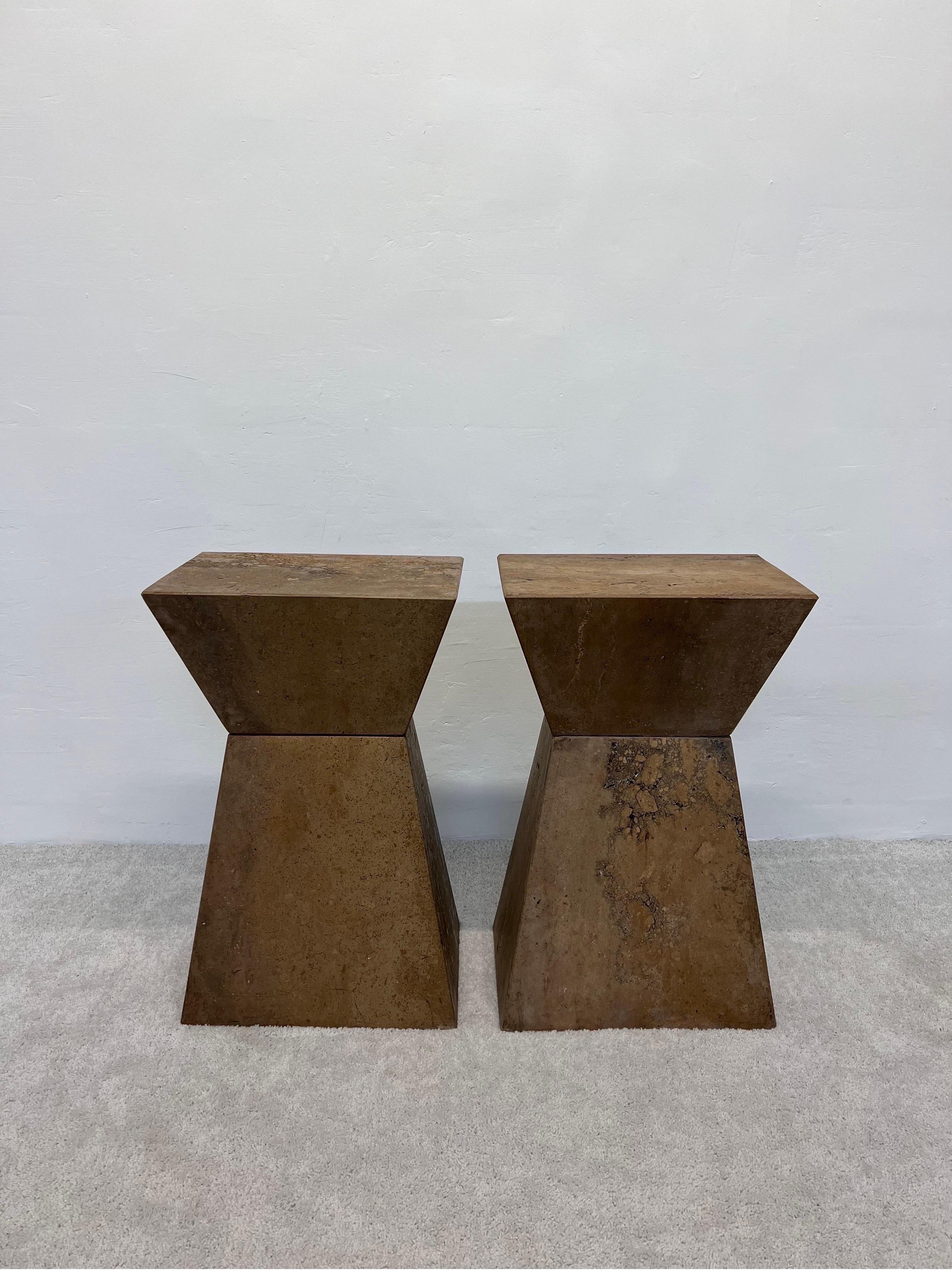 Geometric Faceted Italian Travertine Pedestal Tables, a Pair In Good Condition In Miami, FL