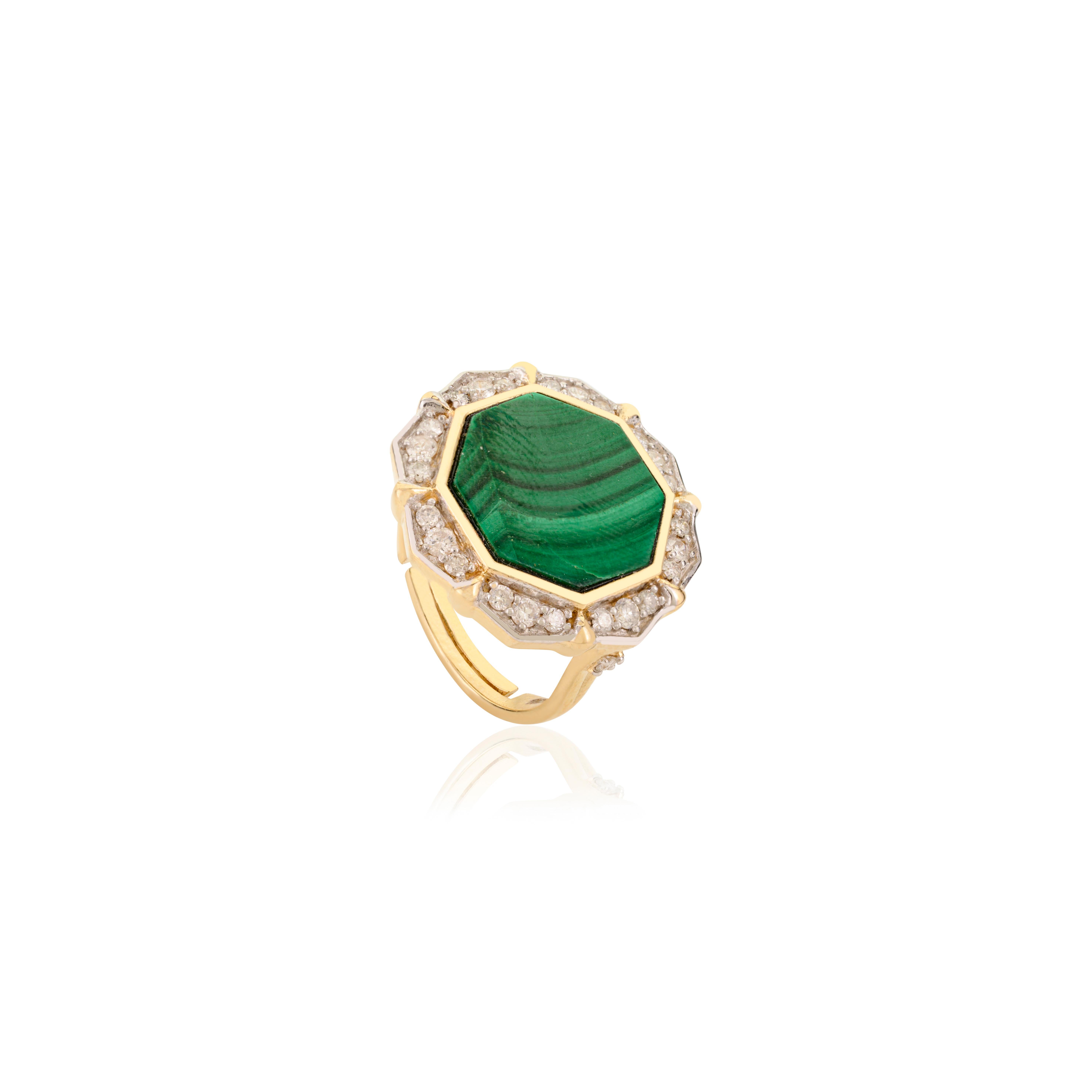 En vente :  Bague cocktail en or jaune 14 carats avec diamants et malachite de 7,7 carats, taille fantaisie 4