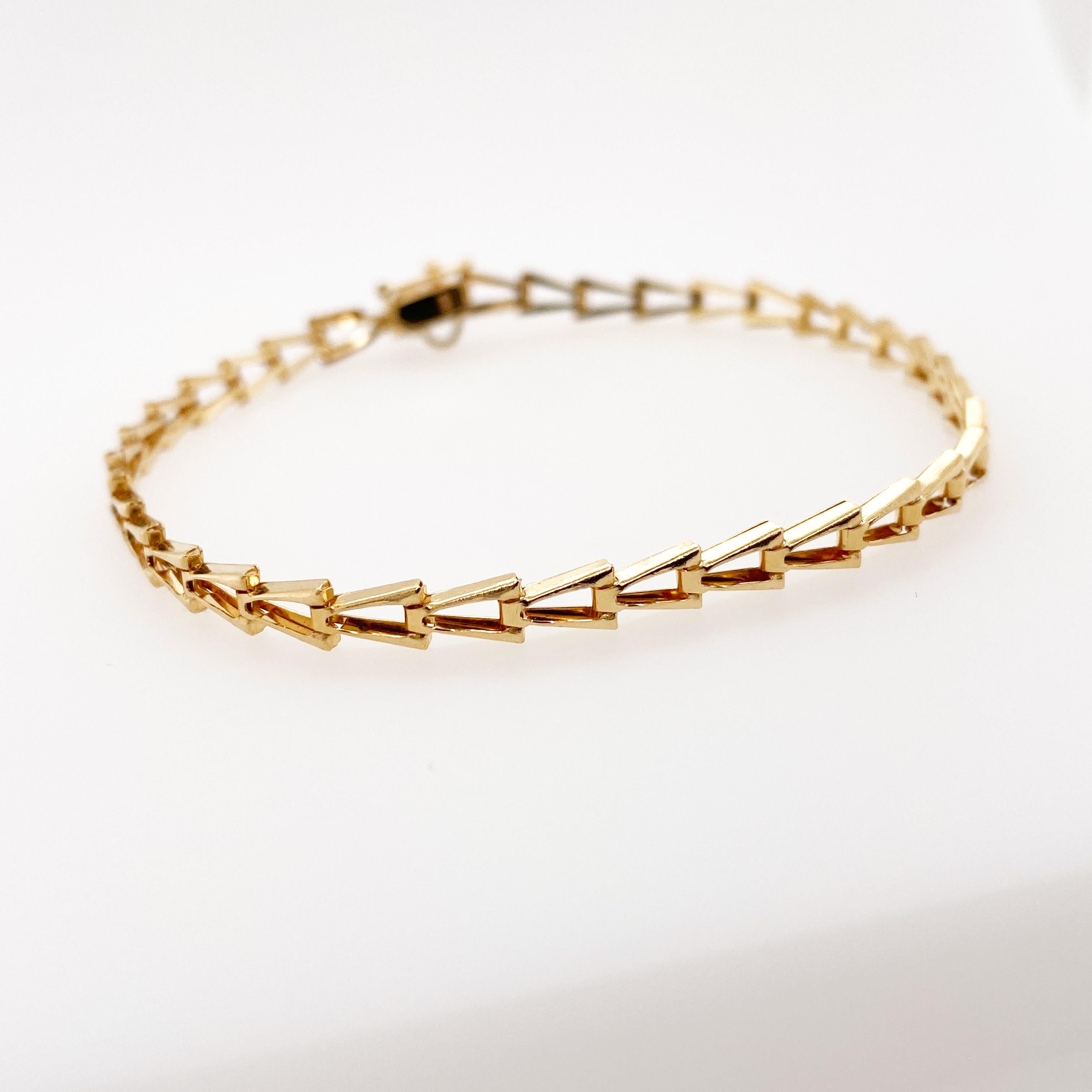 Contemporain Bracelet  maillons gomtriques en forme de V en or jaune 14 carats