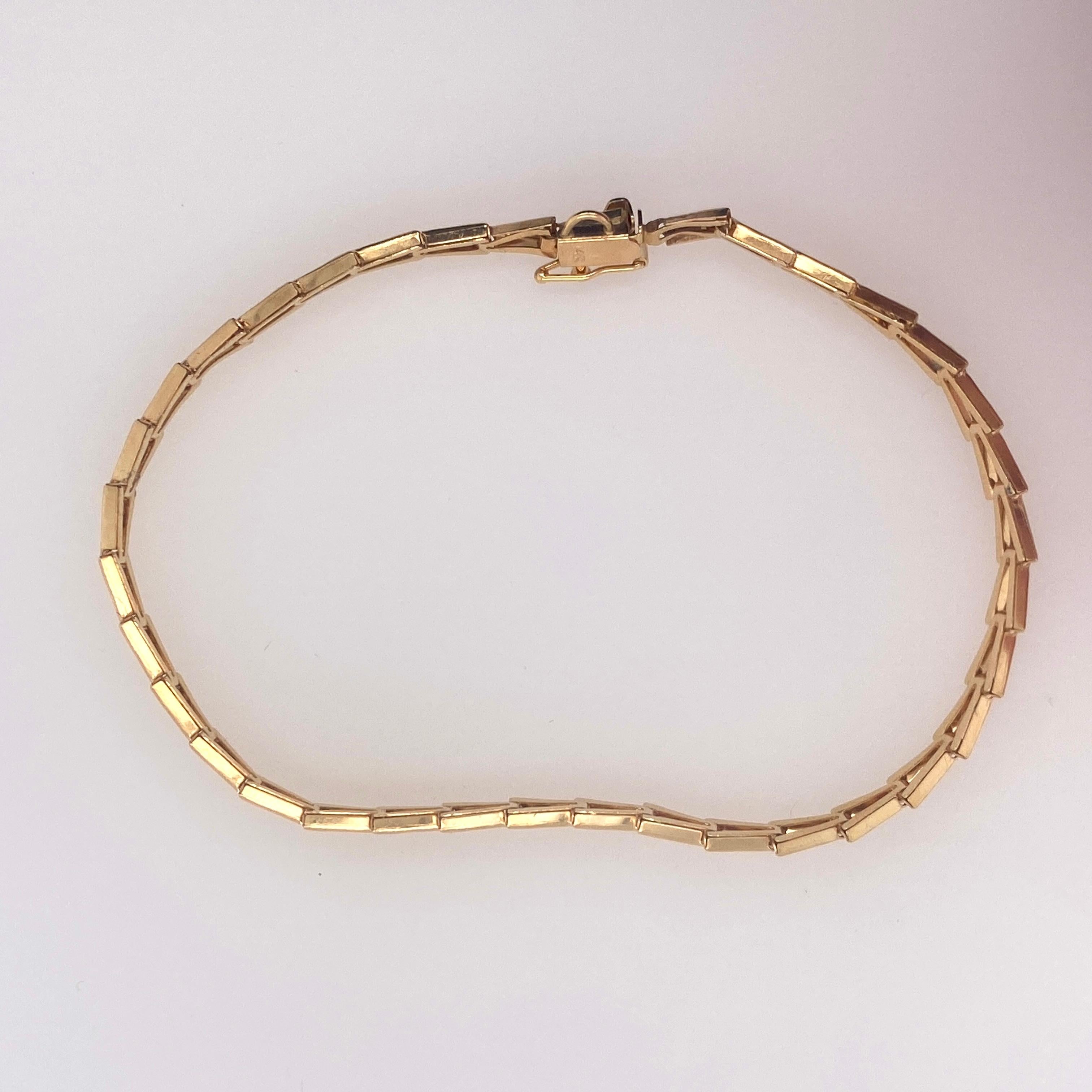 Contemporary Geometric Fancy V-Link Bracelet in 14K Yellow Gold