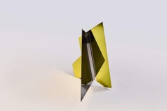 Geometrische flare 04 tischlampe von Jennifer Midoz