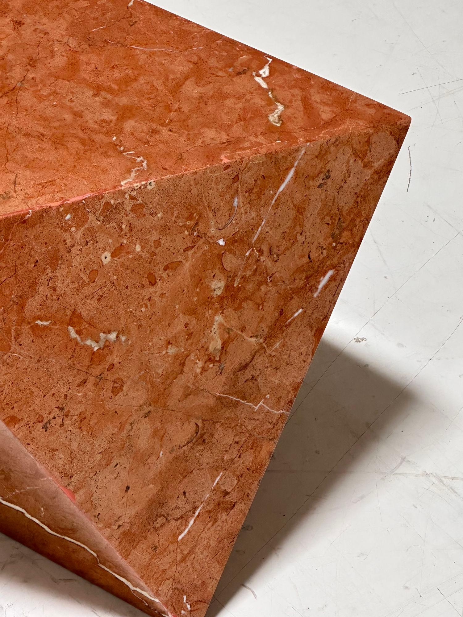 Geometric Form Marble Side/End Table, Italy, 1970 In Good Condition In Chicago, IL