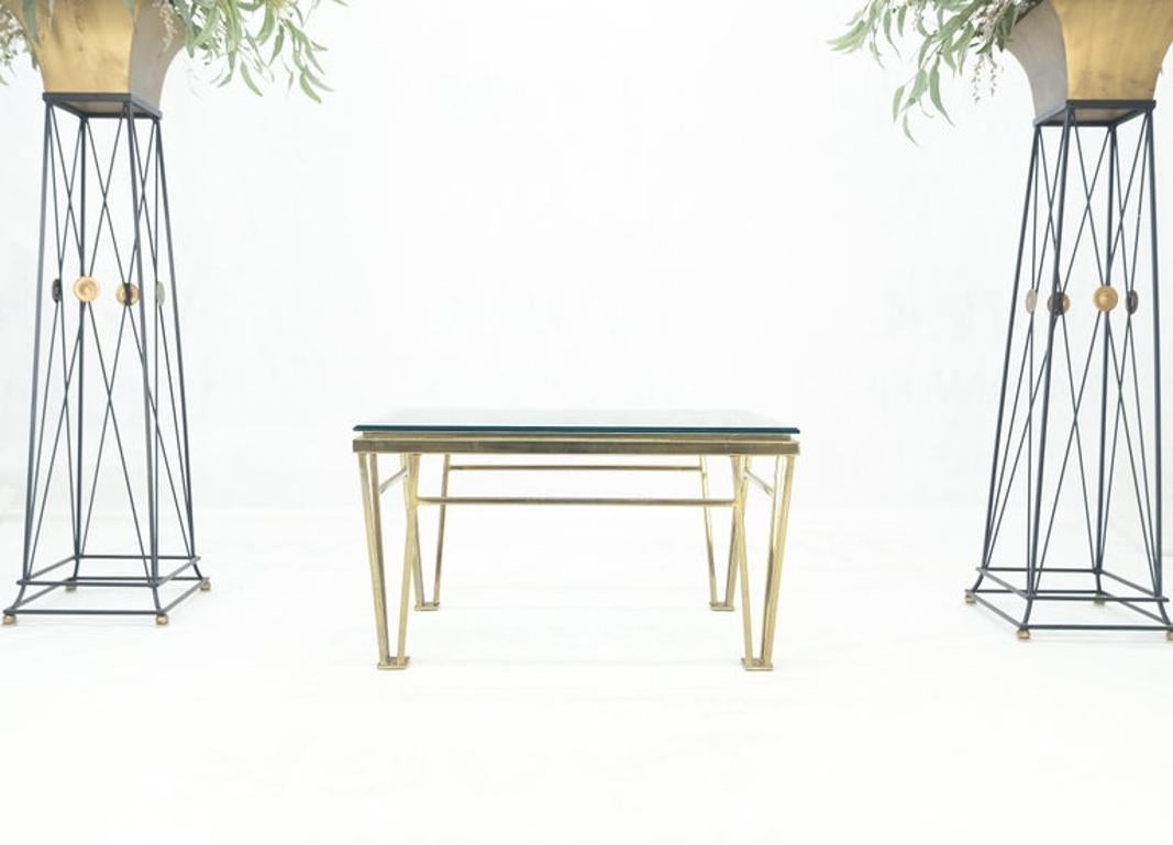 Geometric Frame Style Legs  Rectangular Brass Plated Side Table w/ Glass Top In Good Condition For Sale In Rockaway, NJ