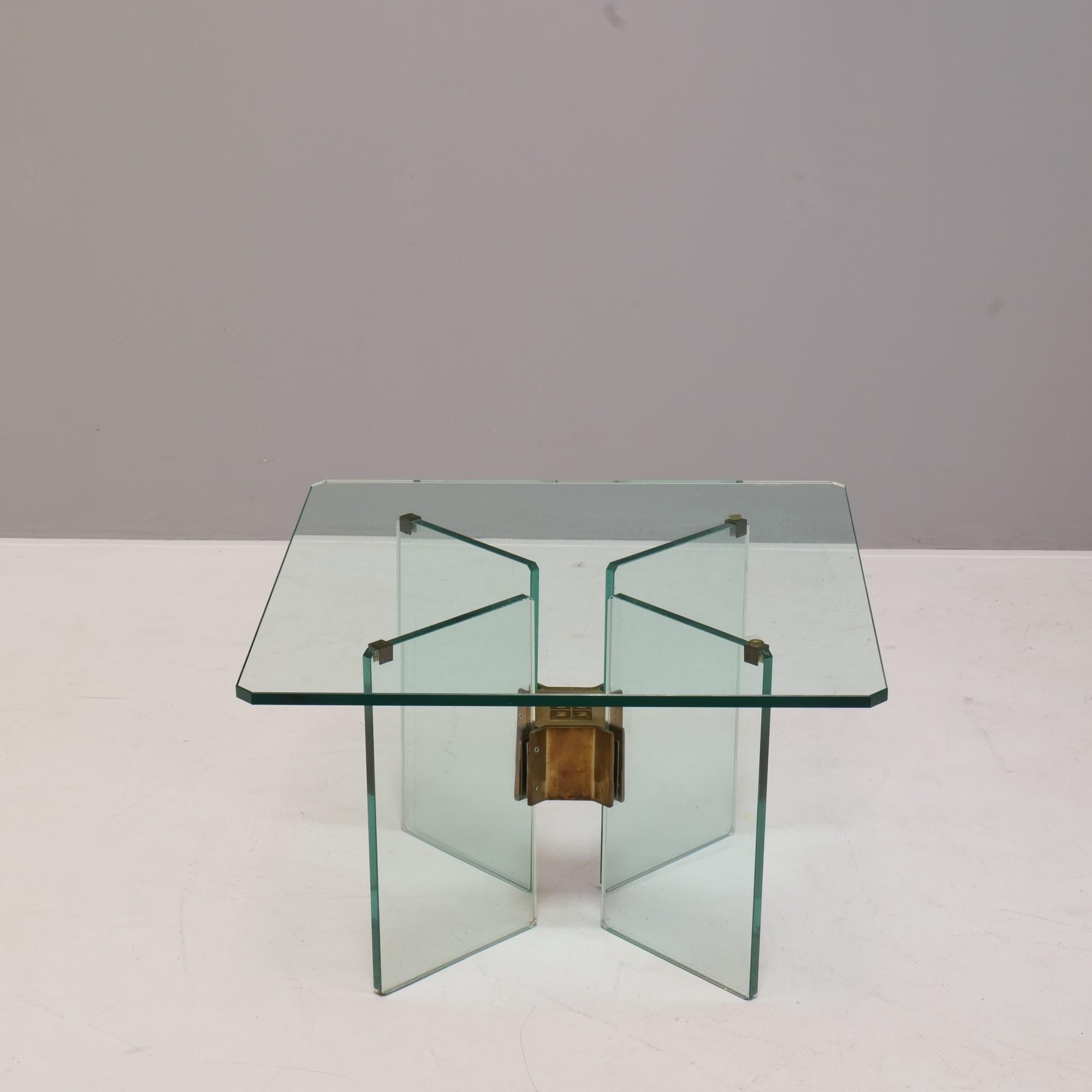 Table en verre originale des années 1980 - Allemagne.