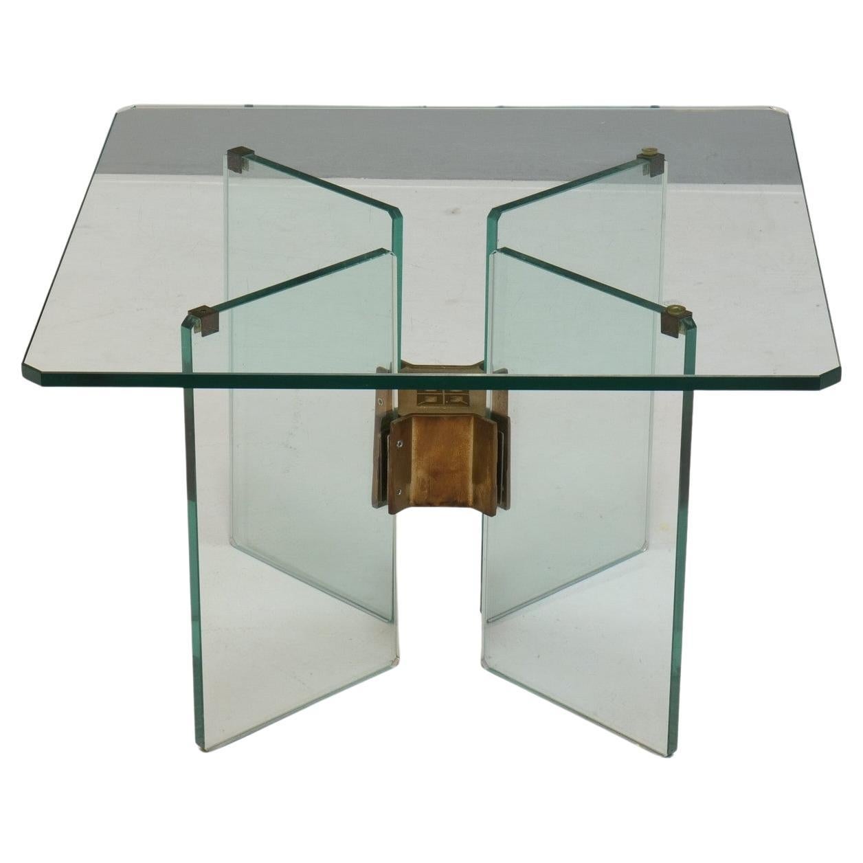 Table basse géométrique allemande en verre et laiton de Peter Ghyczy, années 1980