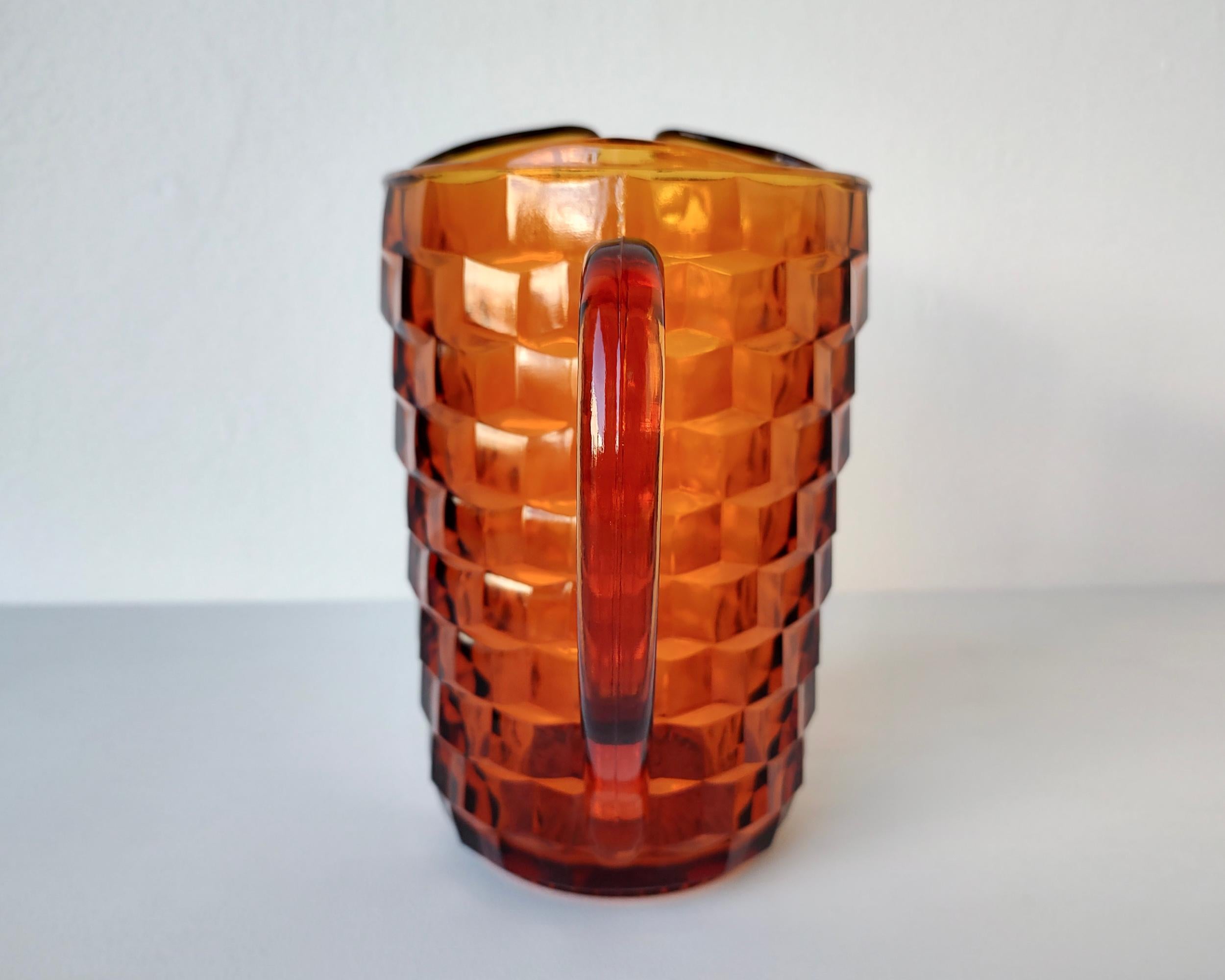Geometric Glass Umber Water Drink Pitcher 1970s In Good Condition In Hawthorne, CA