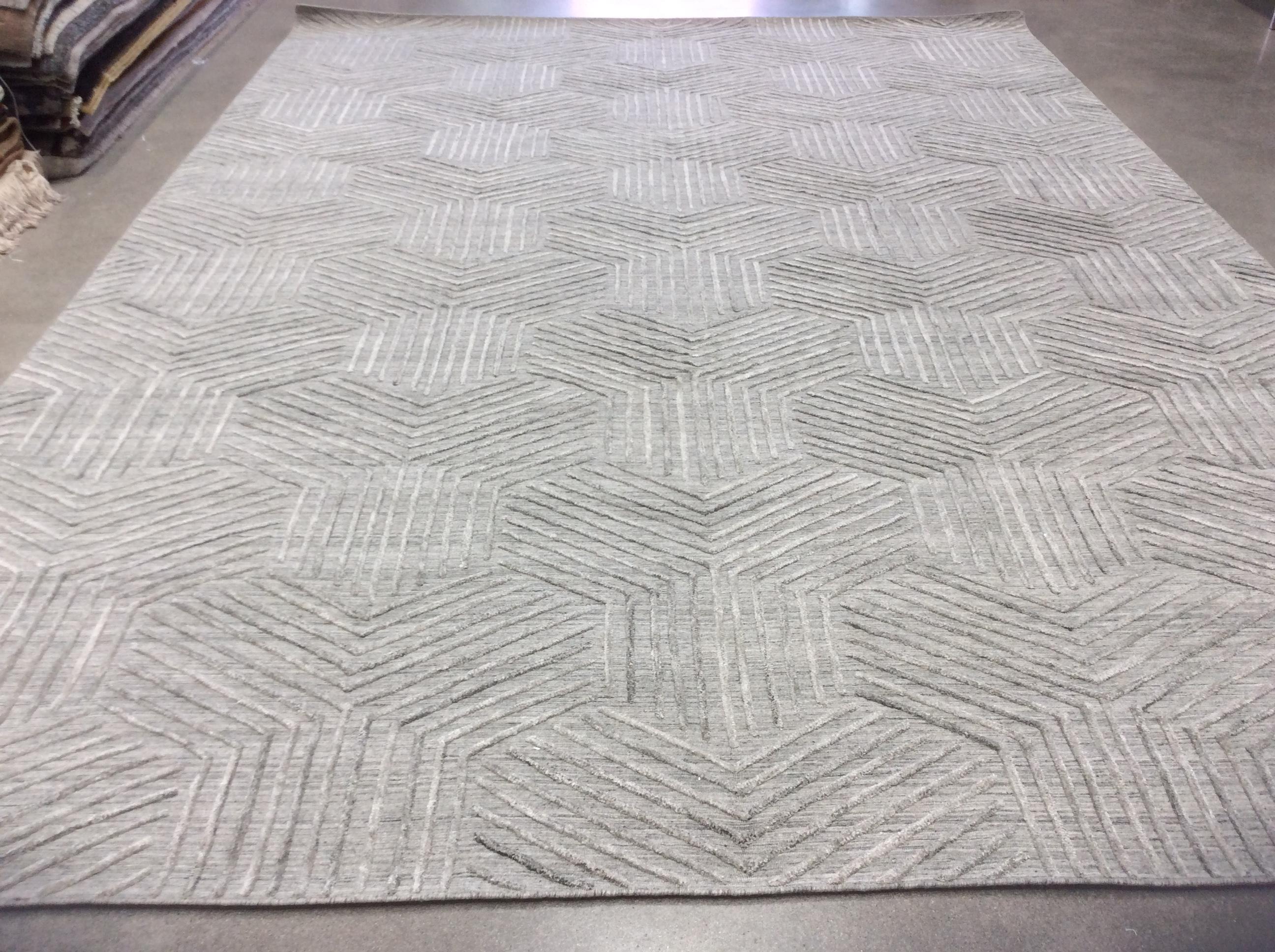 Indian Geometric High Low Contemporary Rug in Taupe For Sale