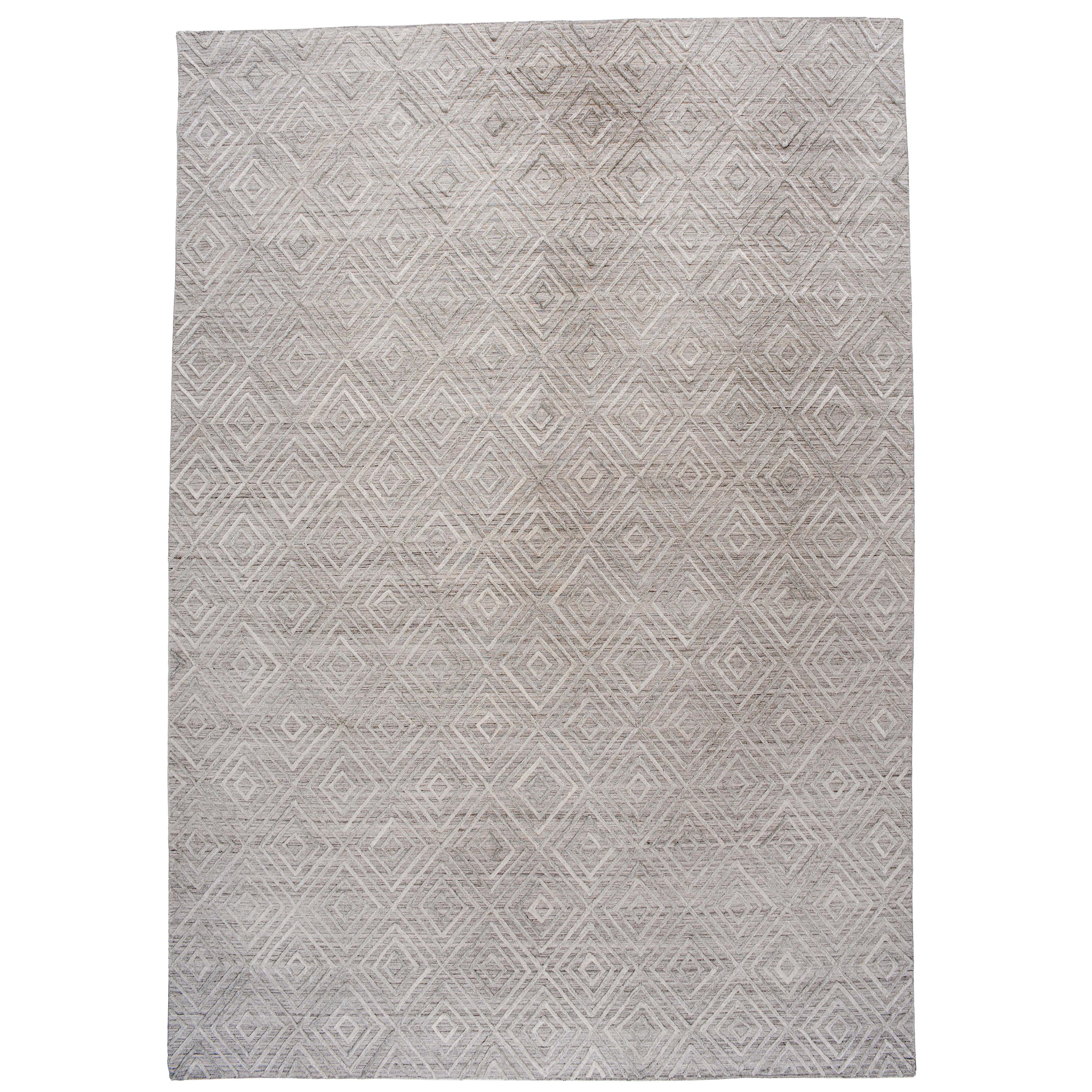 Geometric High Low Contemporary Rug in Taupe For Sale